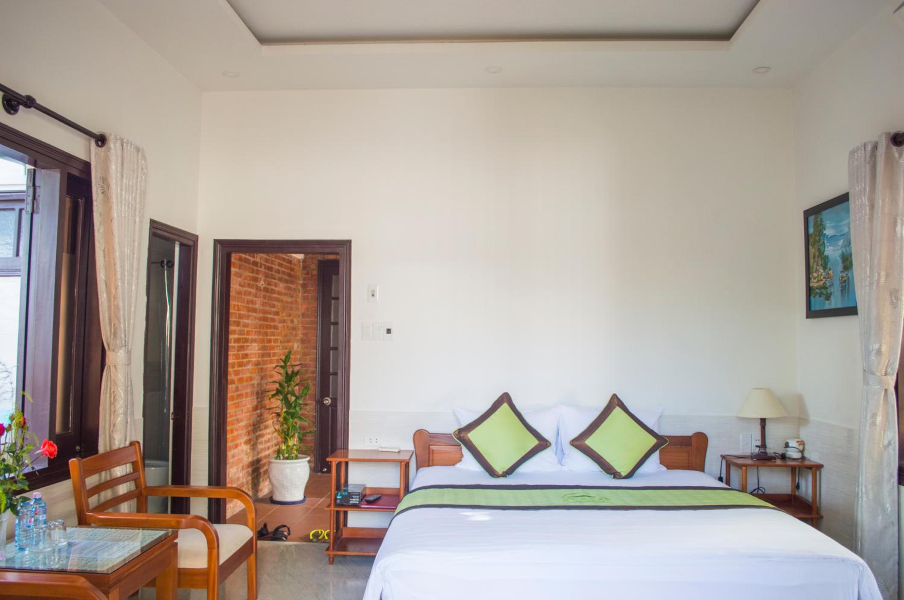 HaLo HomeStay