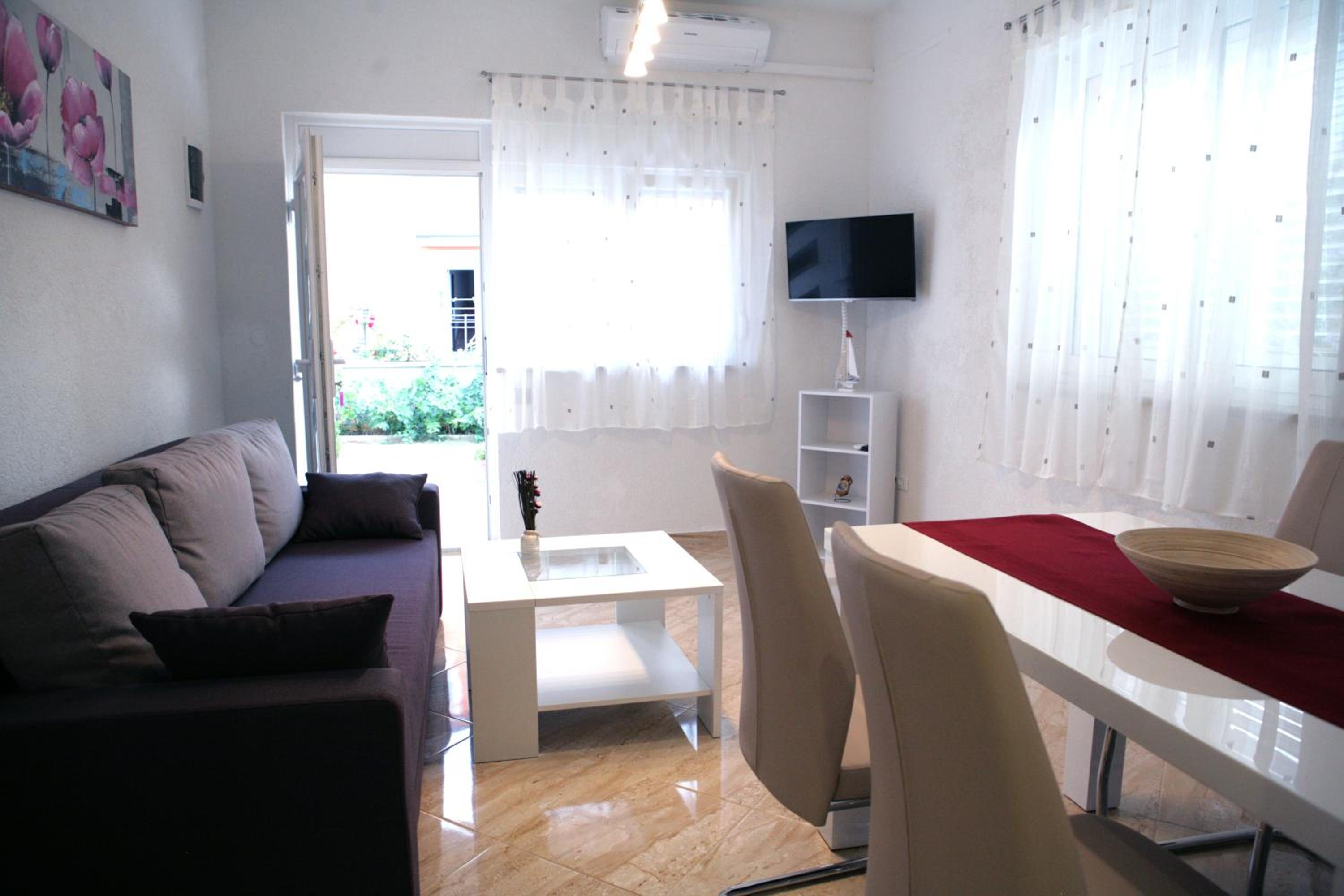Porta Anna Apartments view 4