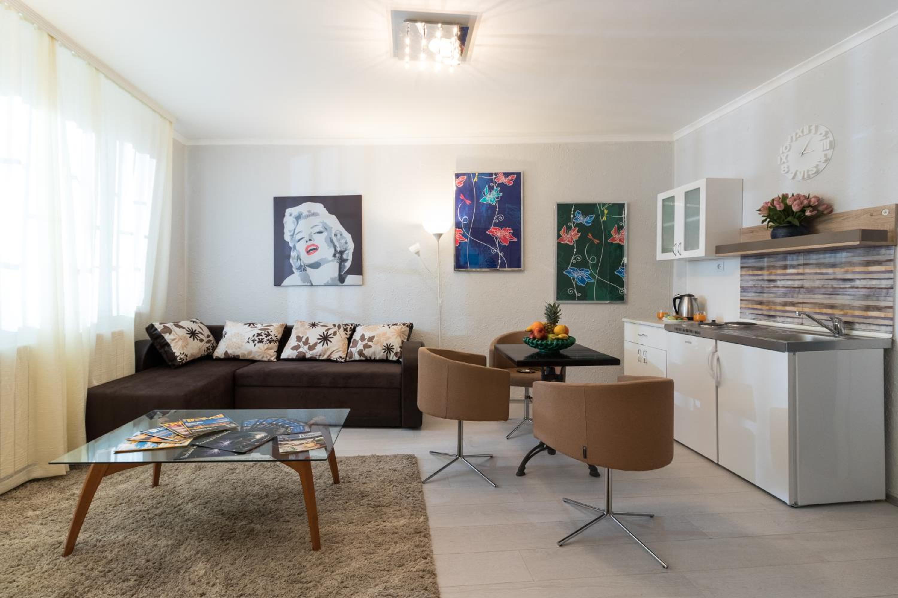 Modern Central Apartments