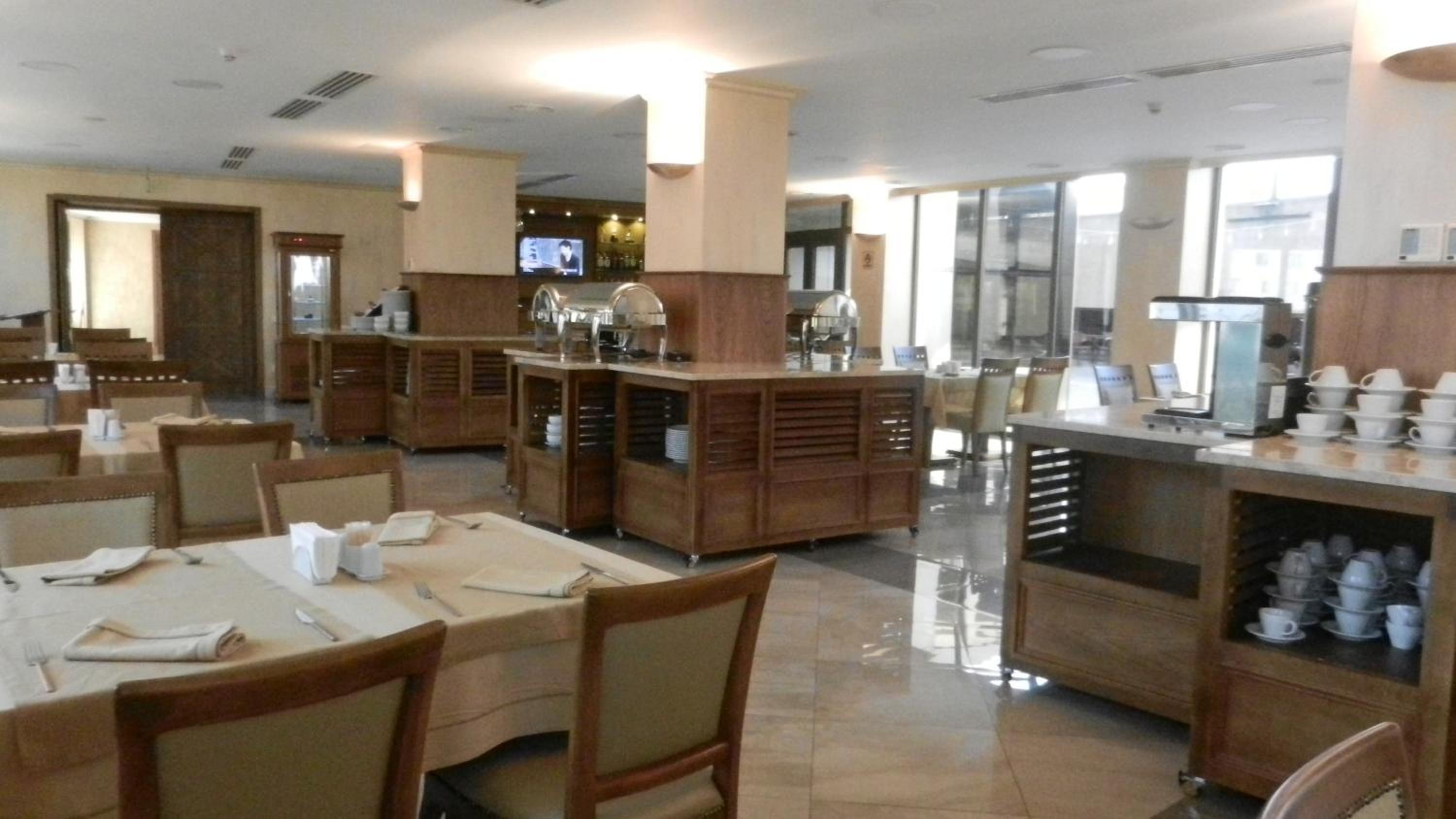 restaurant