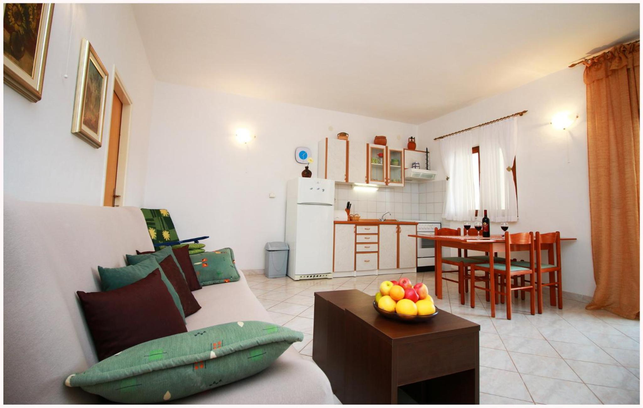 Apartment Benjamin view 2