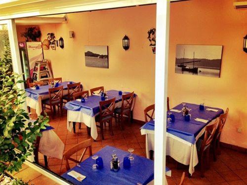 restaurant