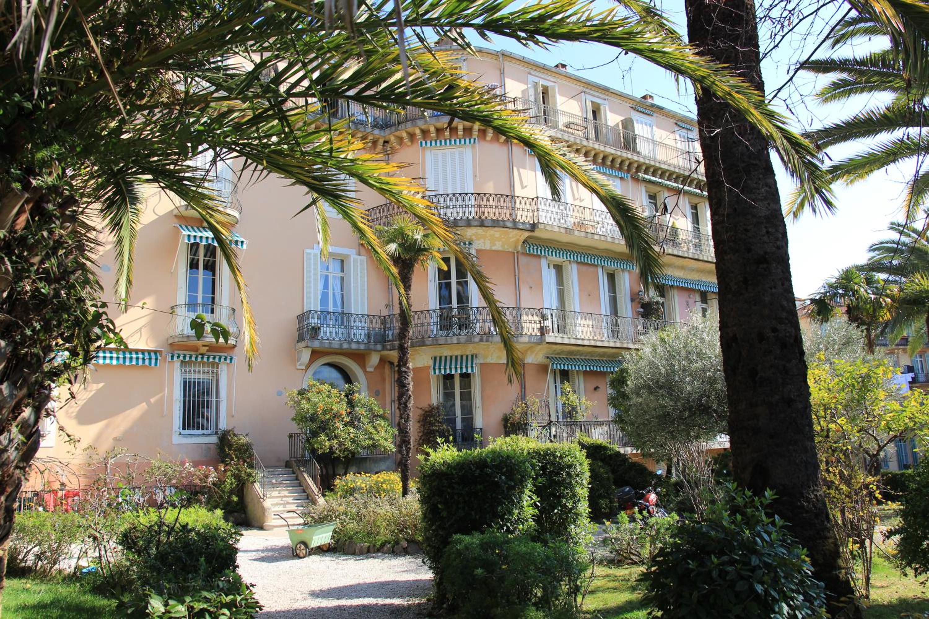 Le Pavillon113