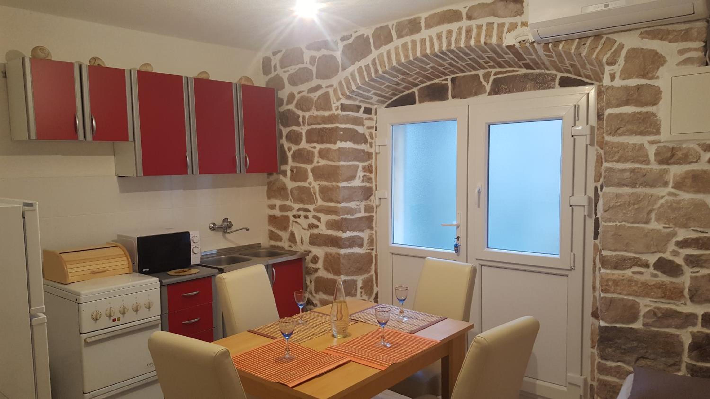 Holiday House Popovic view 5