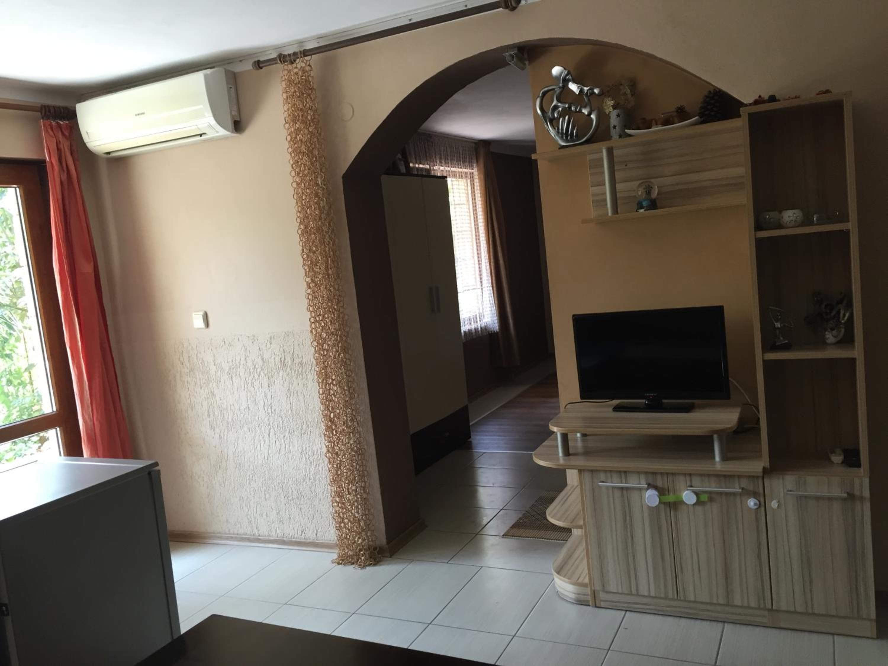 Paunovi Guest House