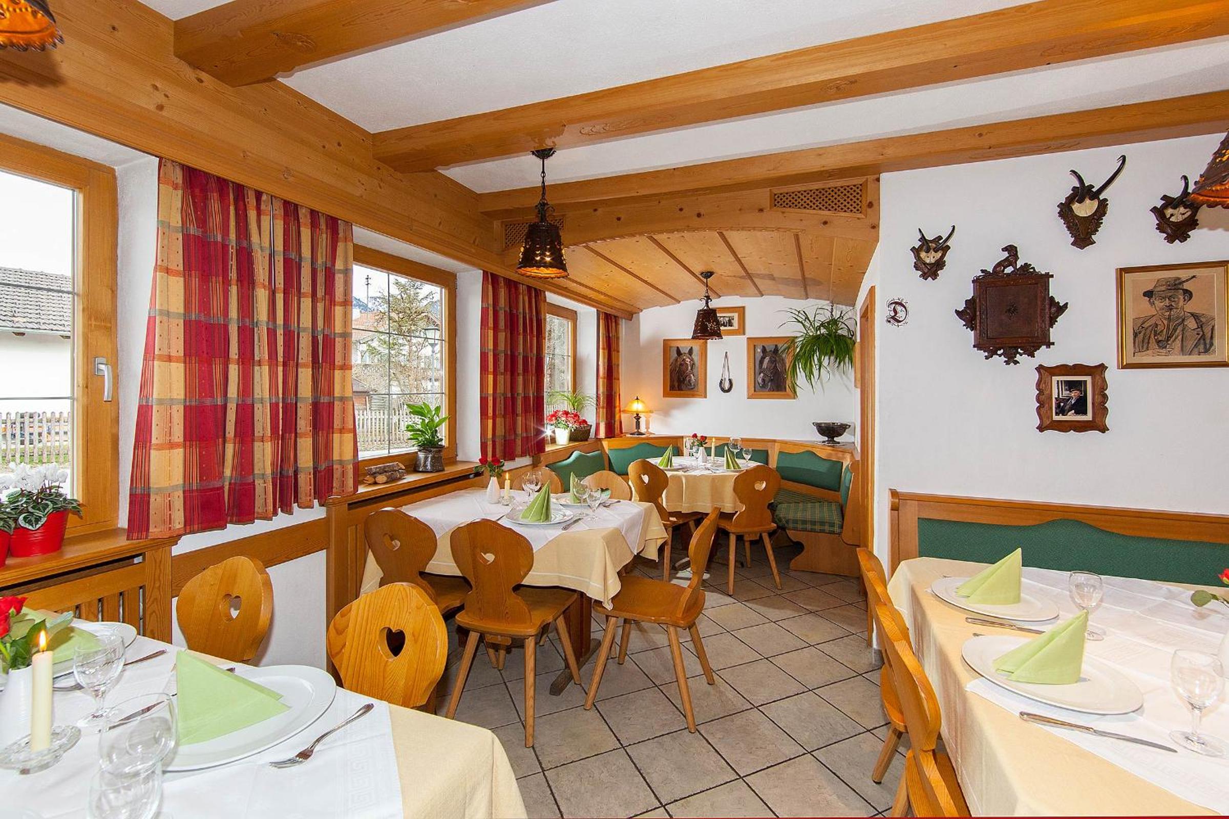 Frühstückspension Gästehaus Zum weissen Rössl view 5