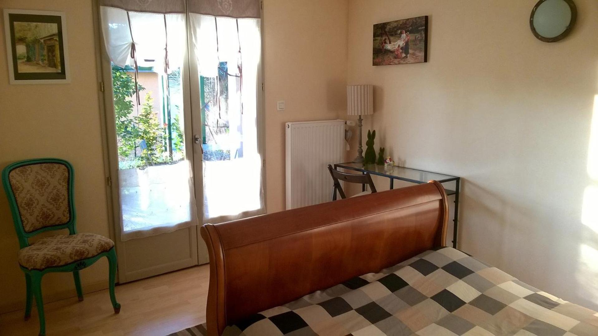 Le Balcon