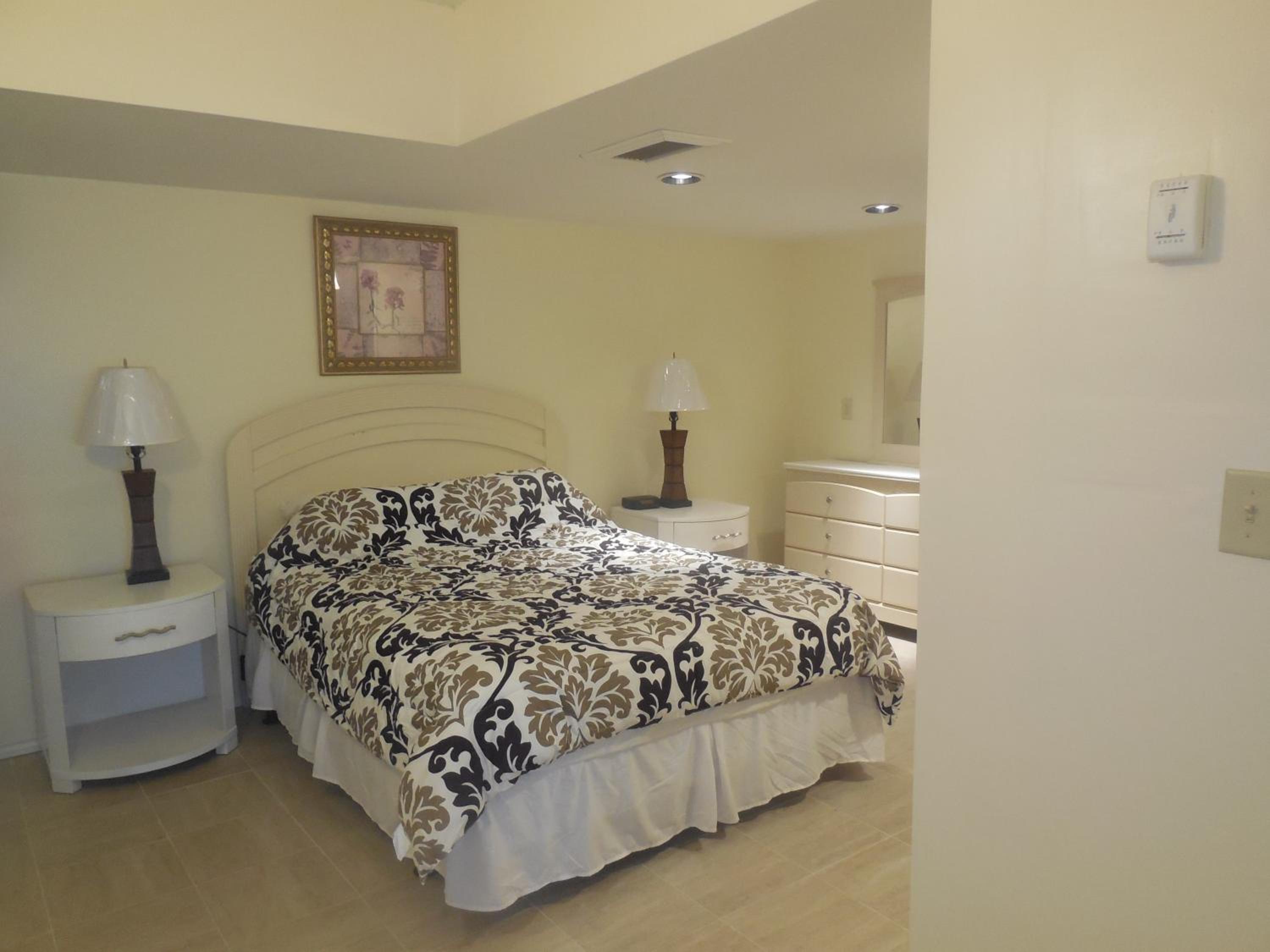 Dundee Bay Villas view 4