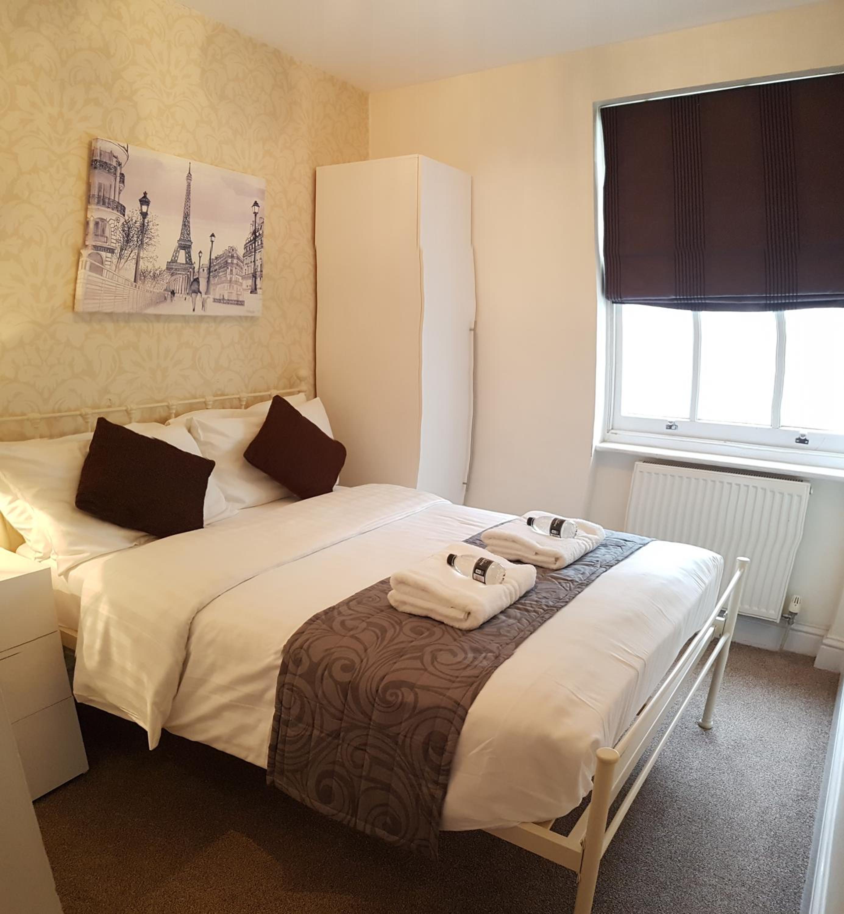 Grand Pier Guest House