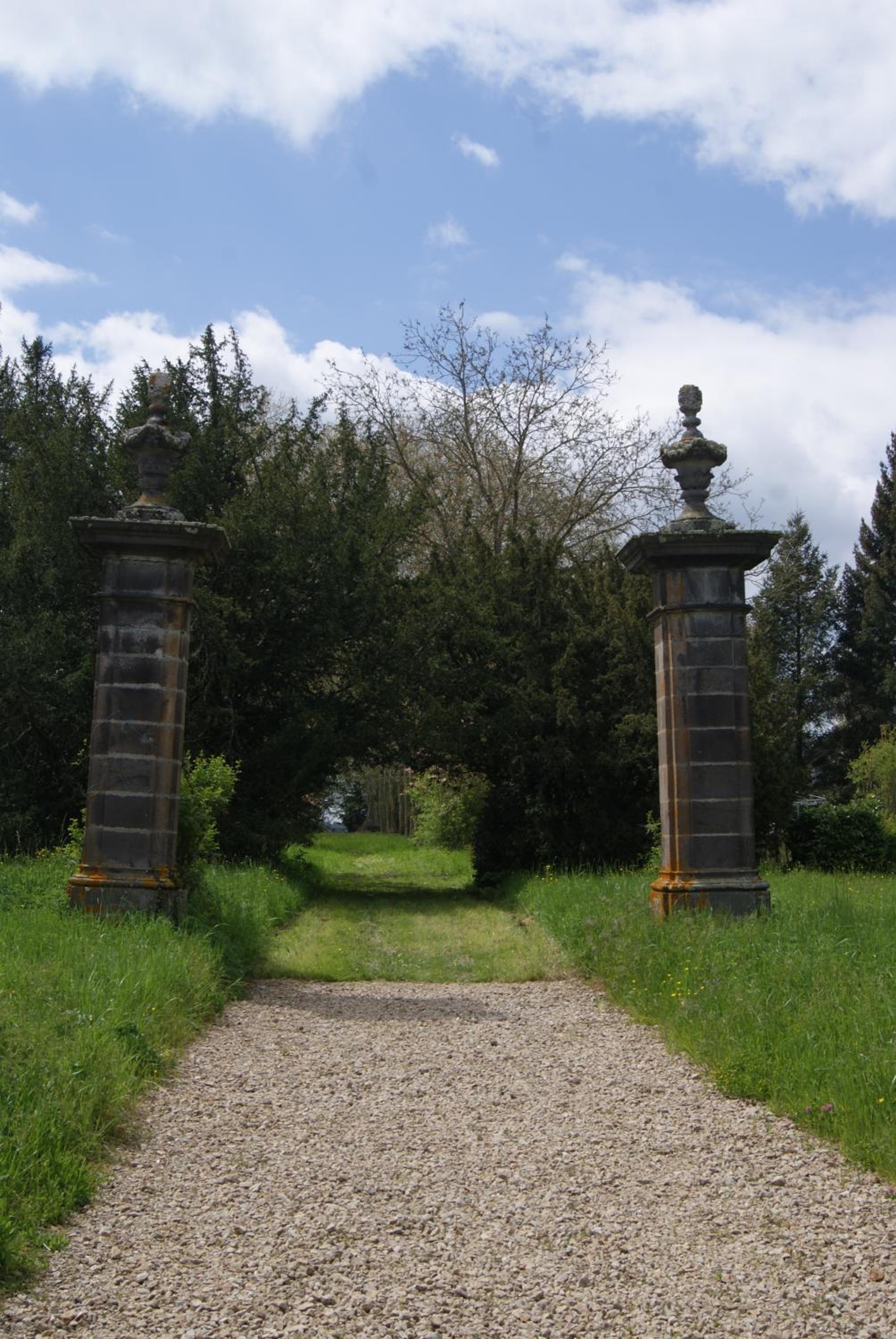 Château de Fontnoble view 5