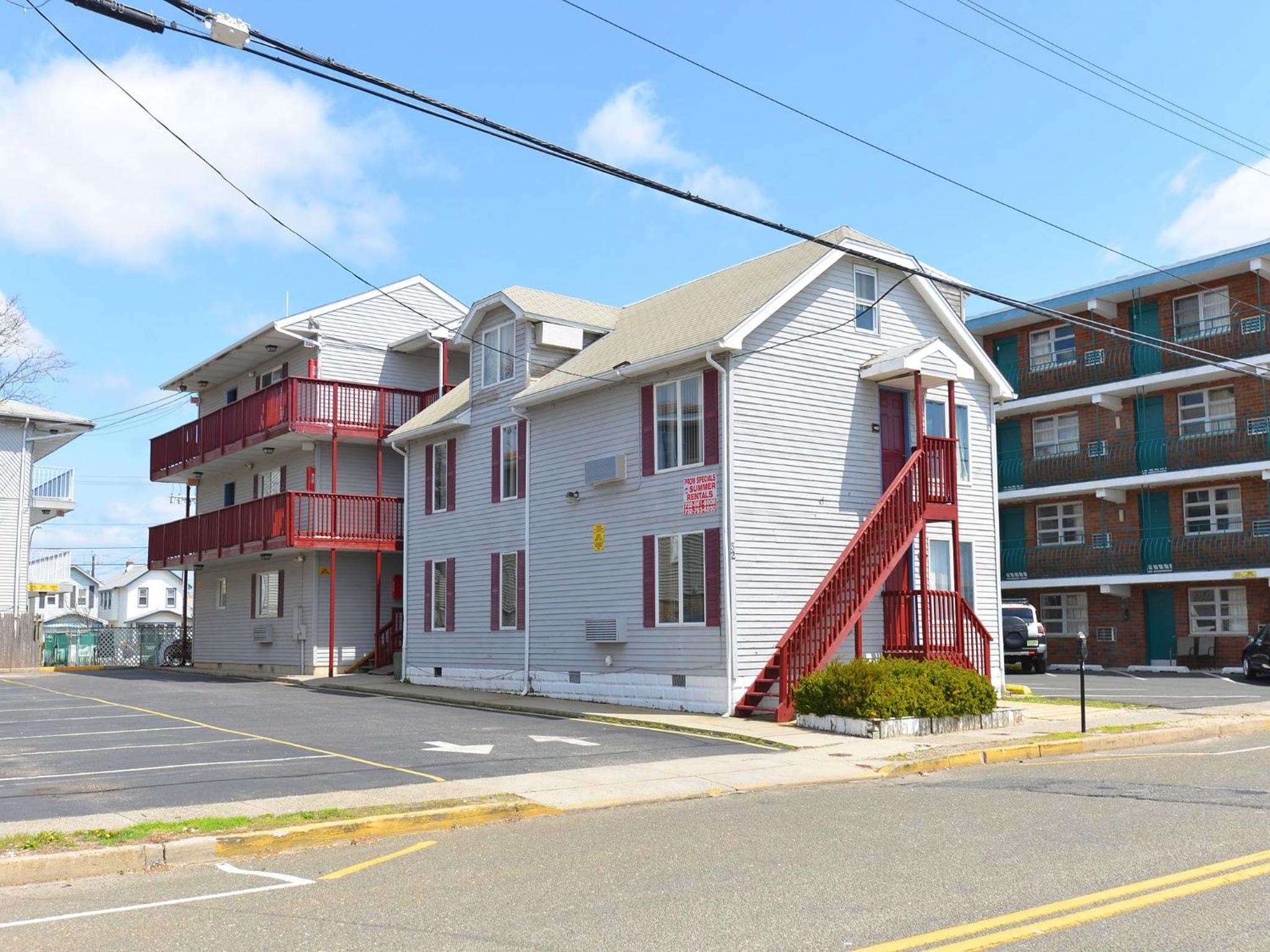 Shore Beach Houses - 52 - 404 Porter Avenue view 2