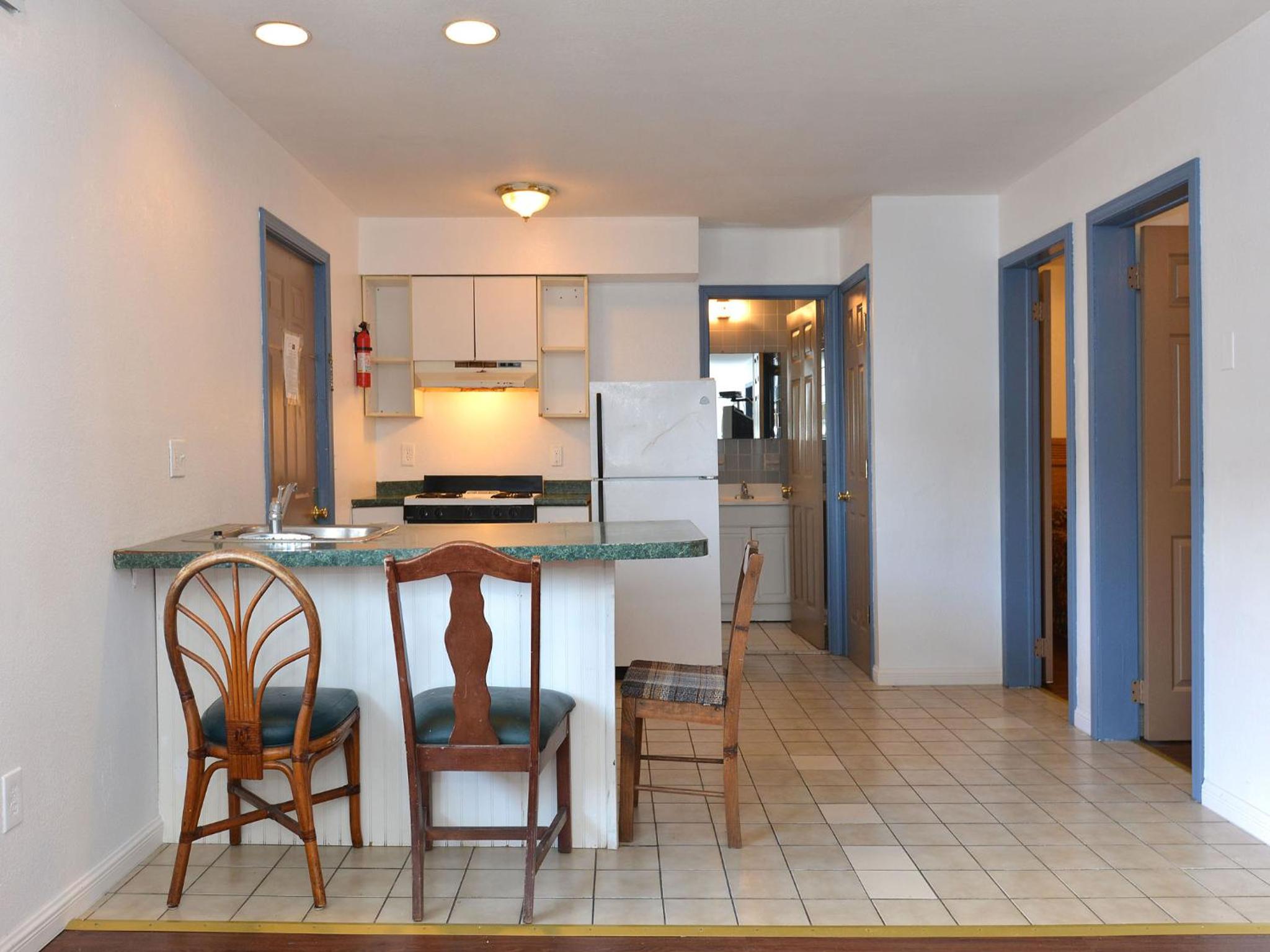 Shore Beach Houses - 52 - 405 Porter Avenue view 2