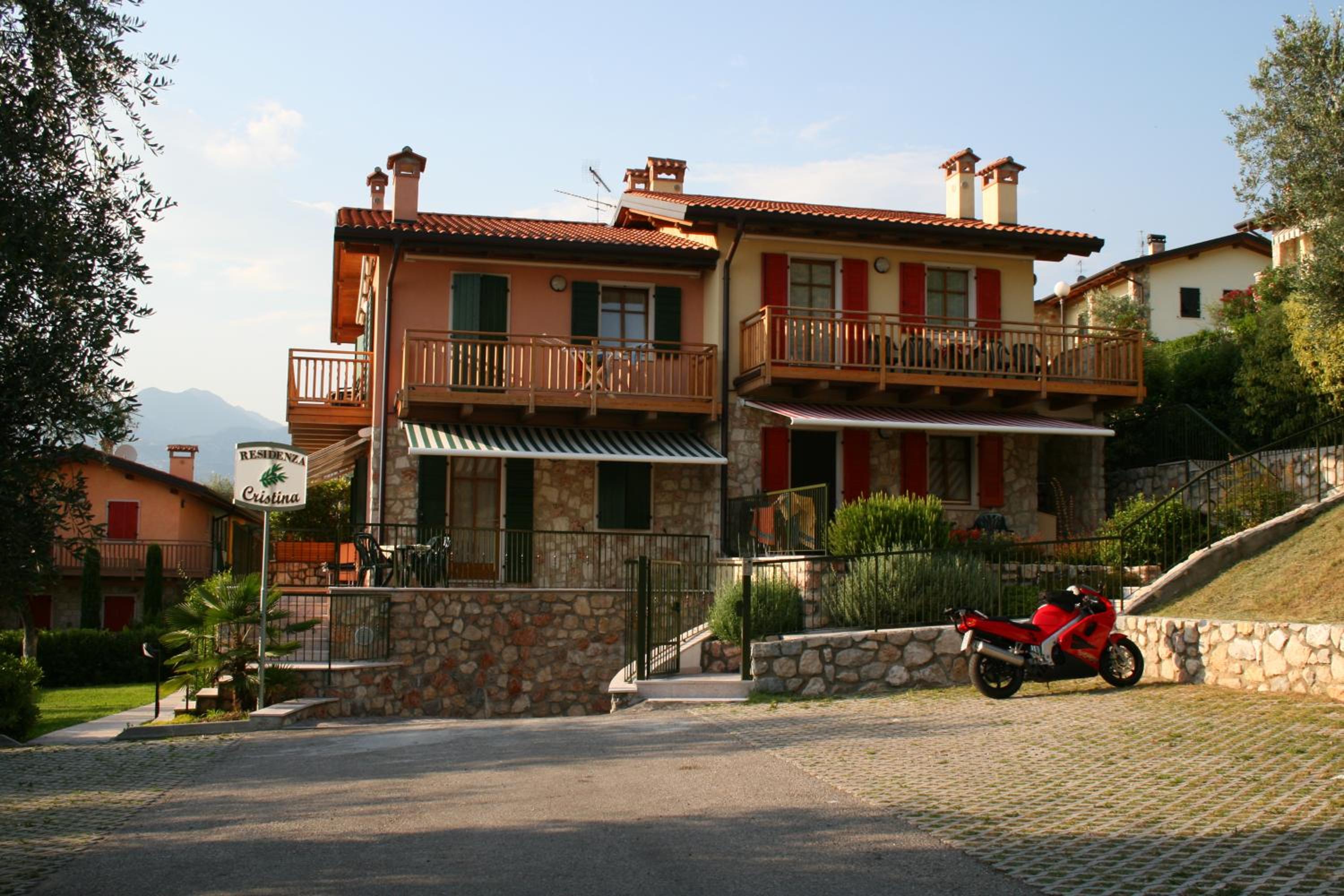 Photo 25