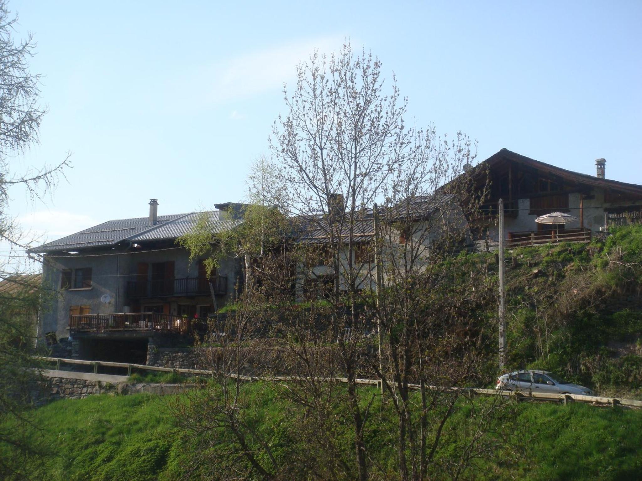 Photo 12