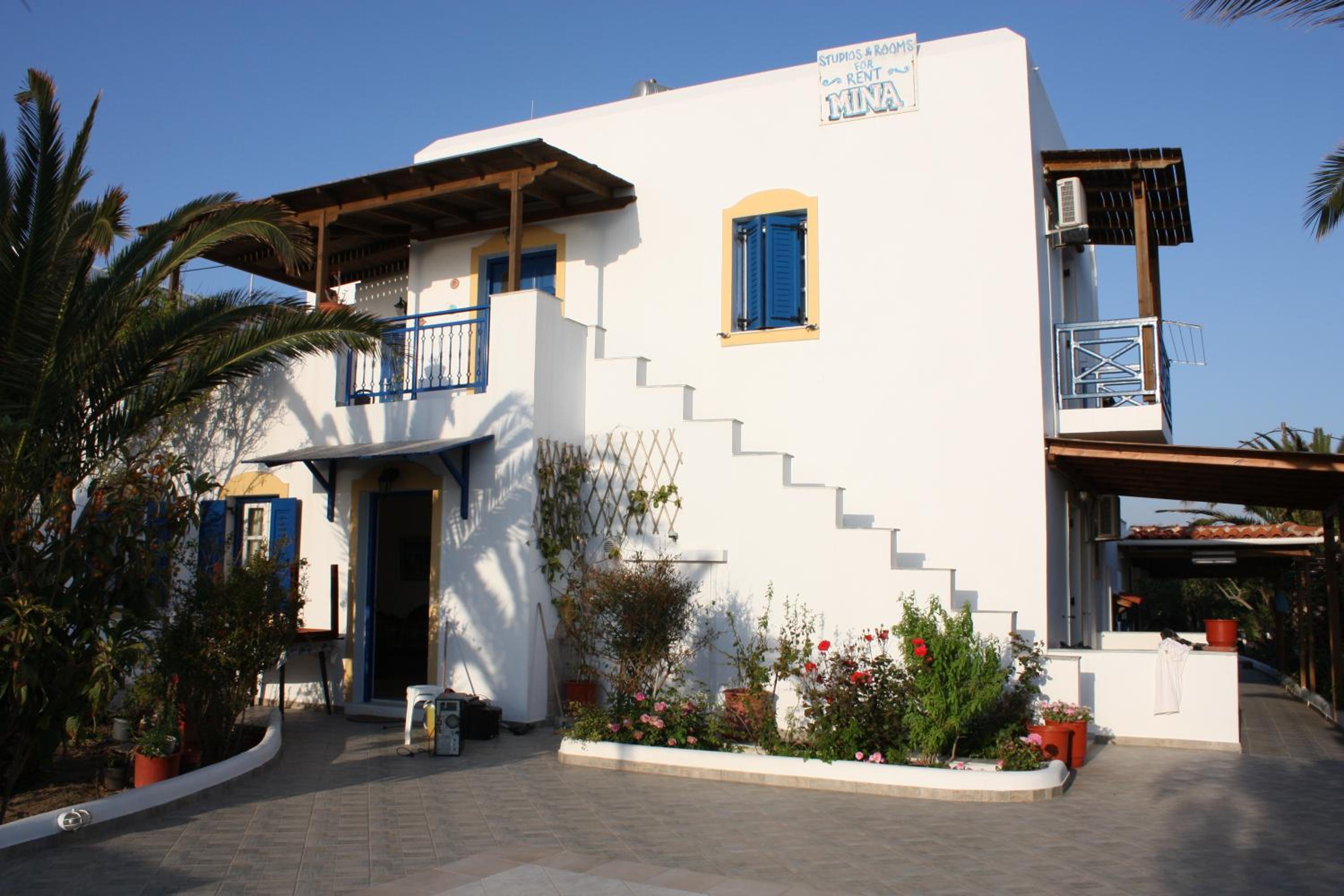 Mina's Studios in Naxos Island