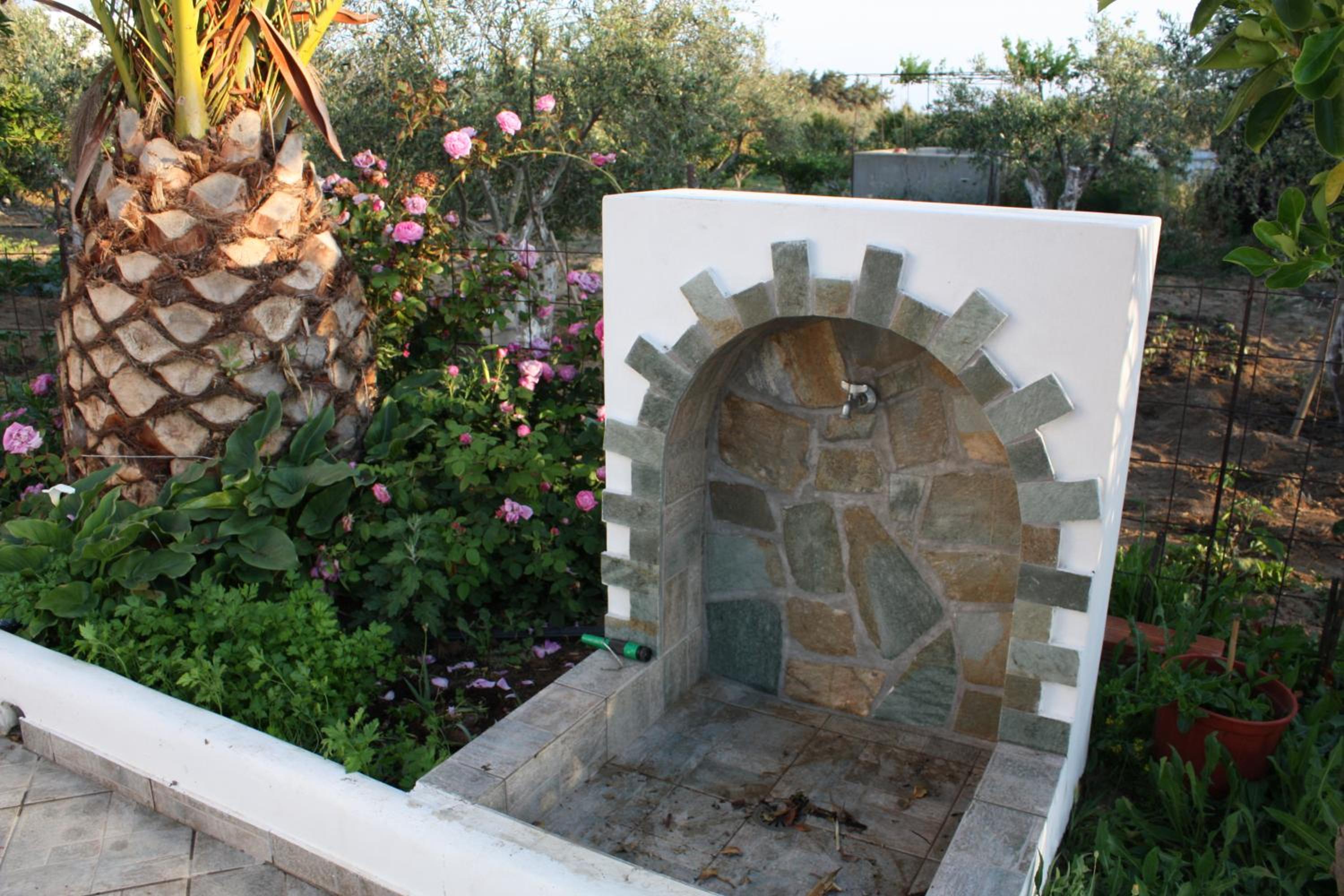 Mina's Studios in Naxos Island