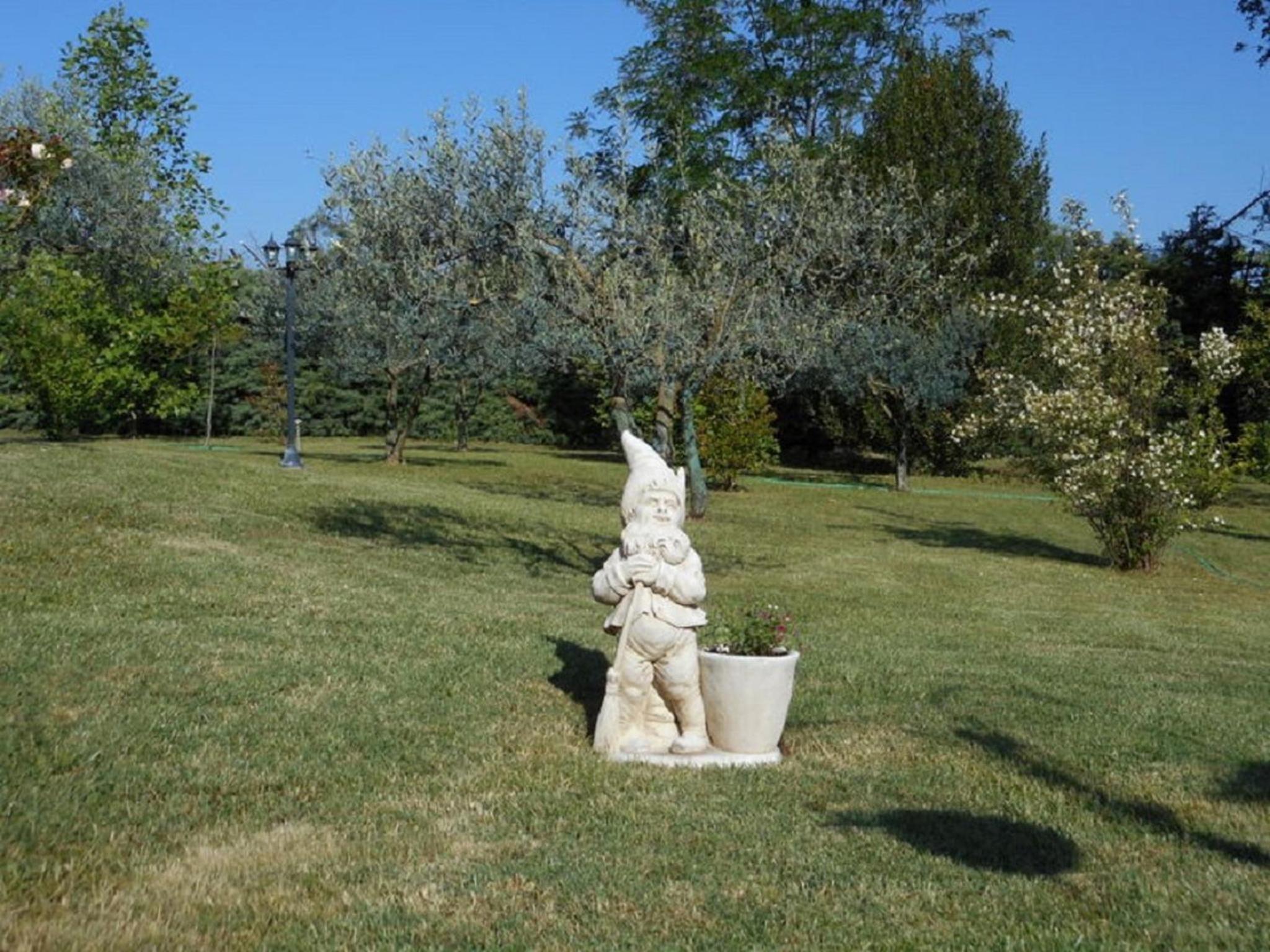 Photo 46