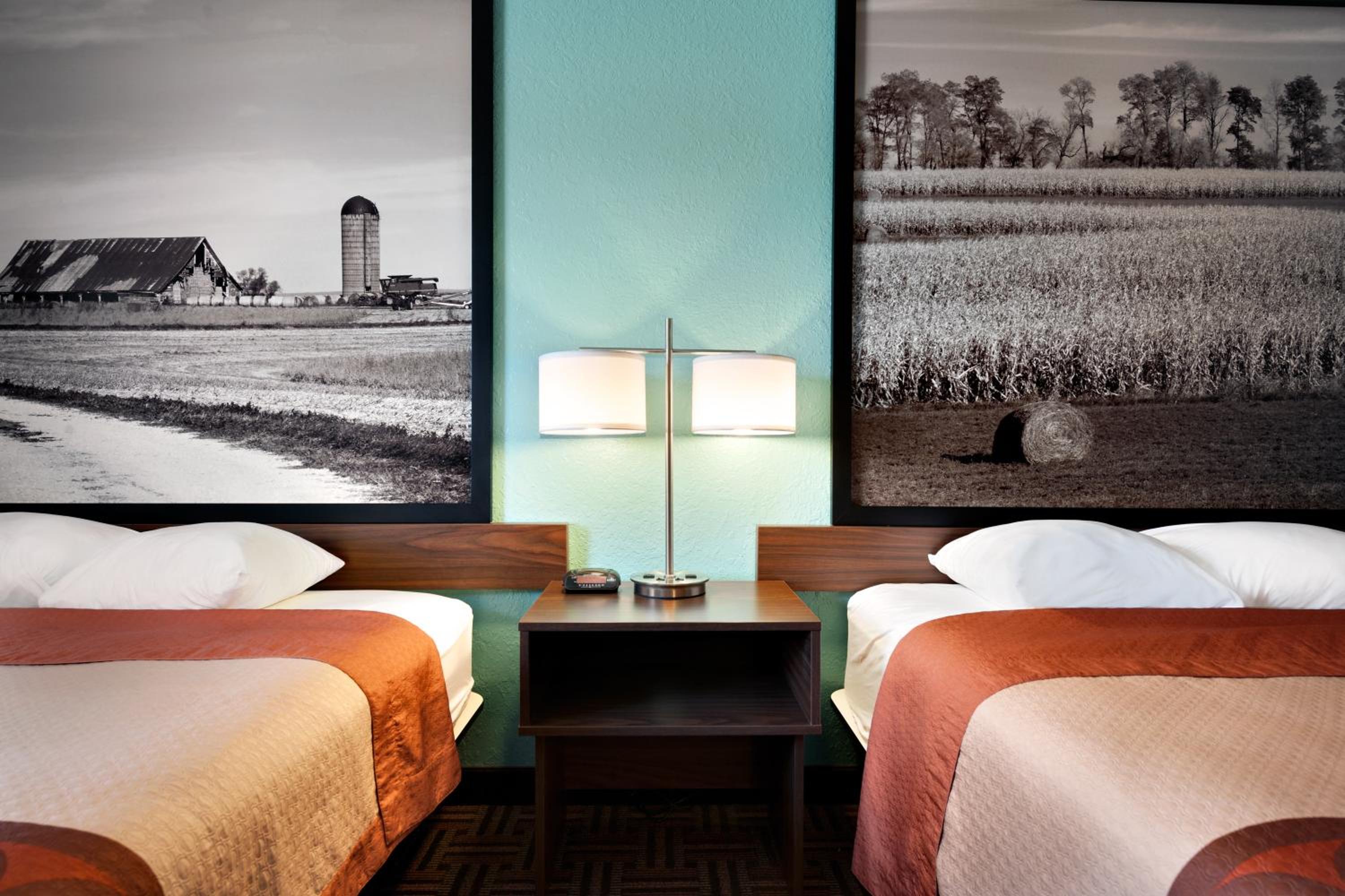 Effingham Vacations - Super 8 by Wyndham Effingham - Property Image 10