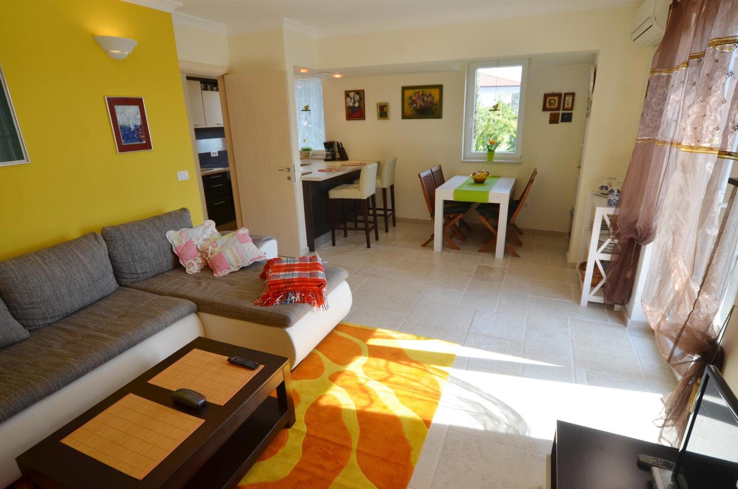 Apartment Kare view 3