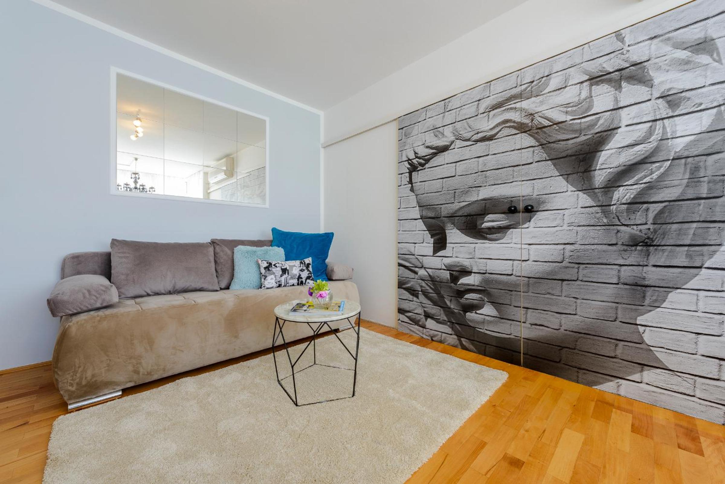 Apartment Glamour