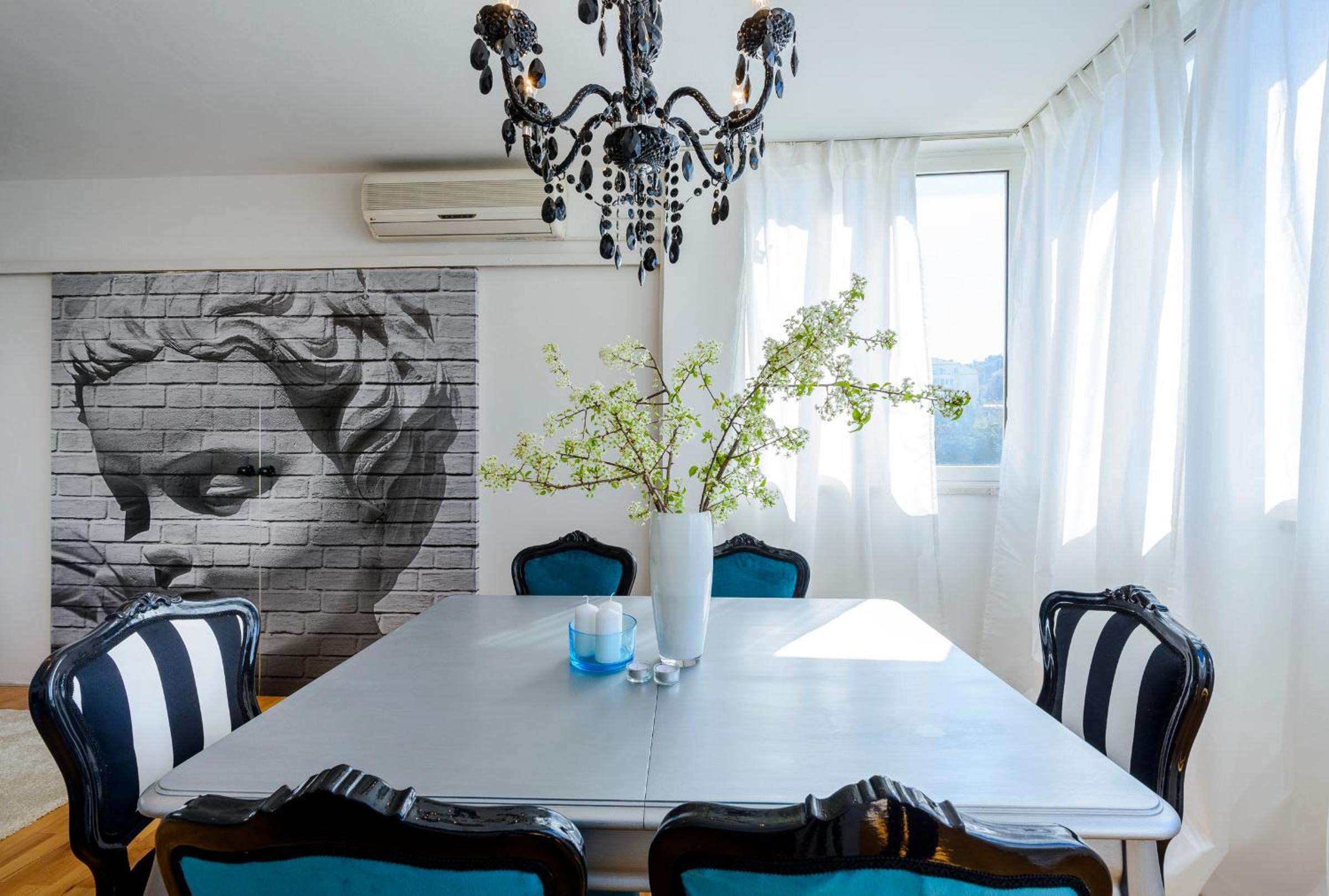 Apartment Glamour
