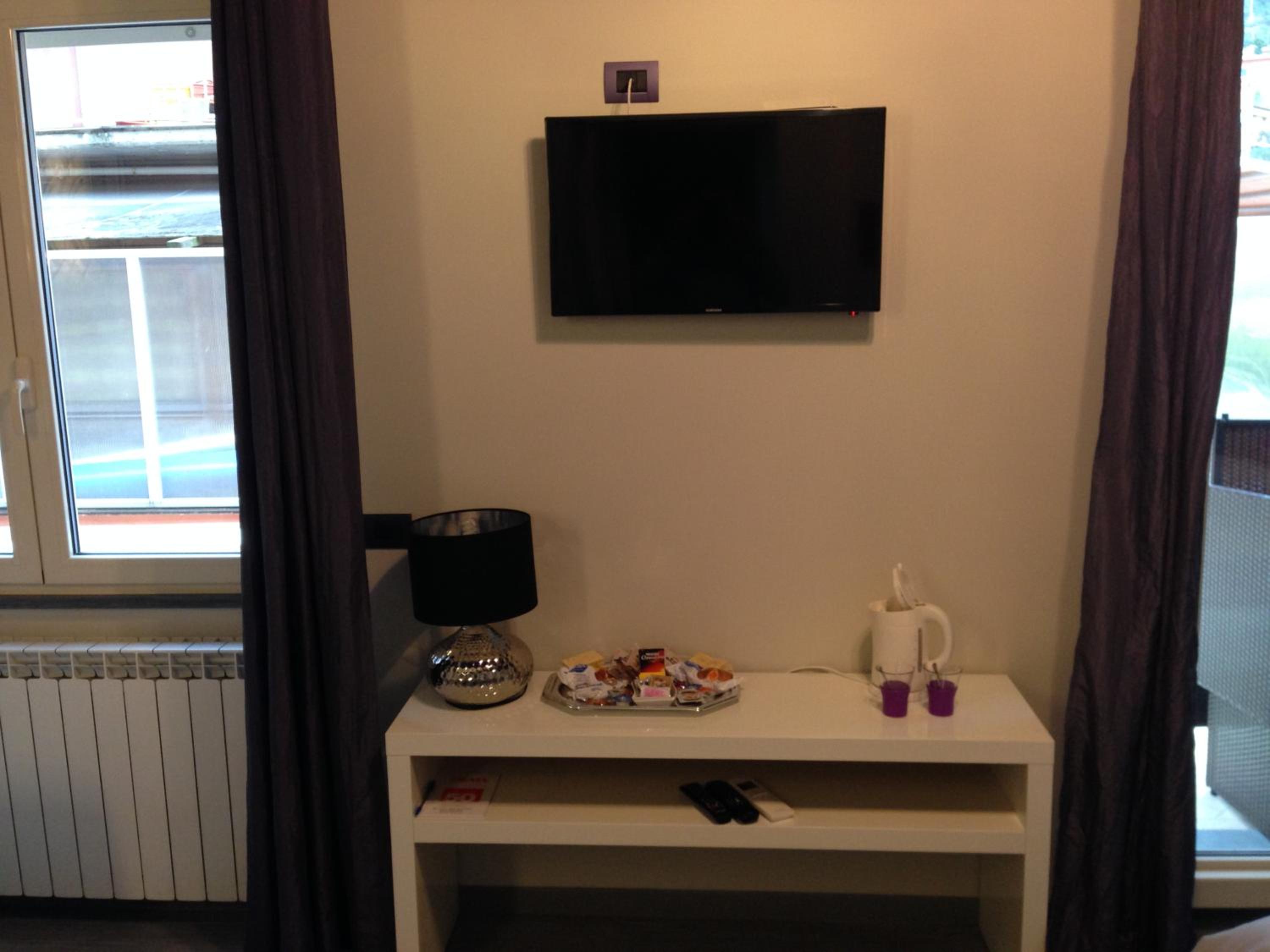 Photo 6