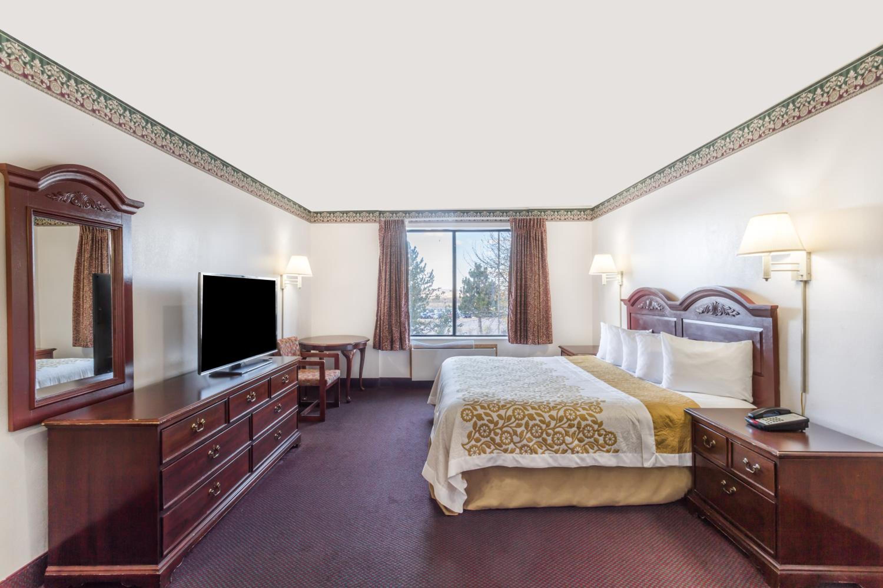 Evanston Vacations - Days Inn by Wyndham Evanston WY - Property Image 10