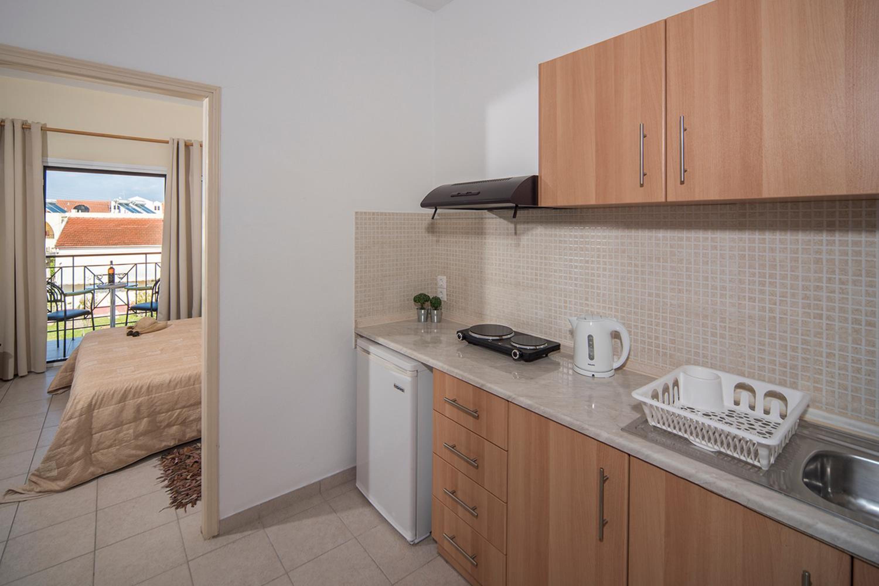Metaxa Apartments