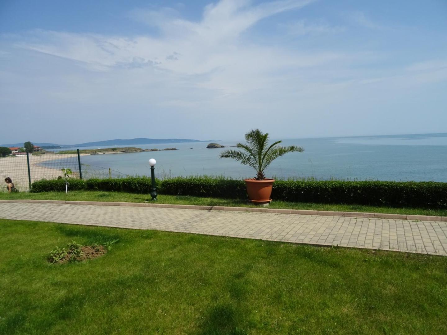 Lozenetz Beach Apartments