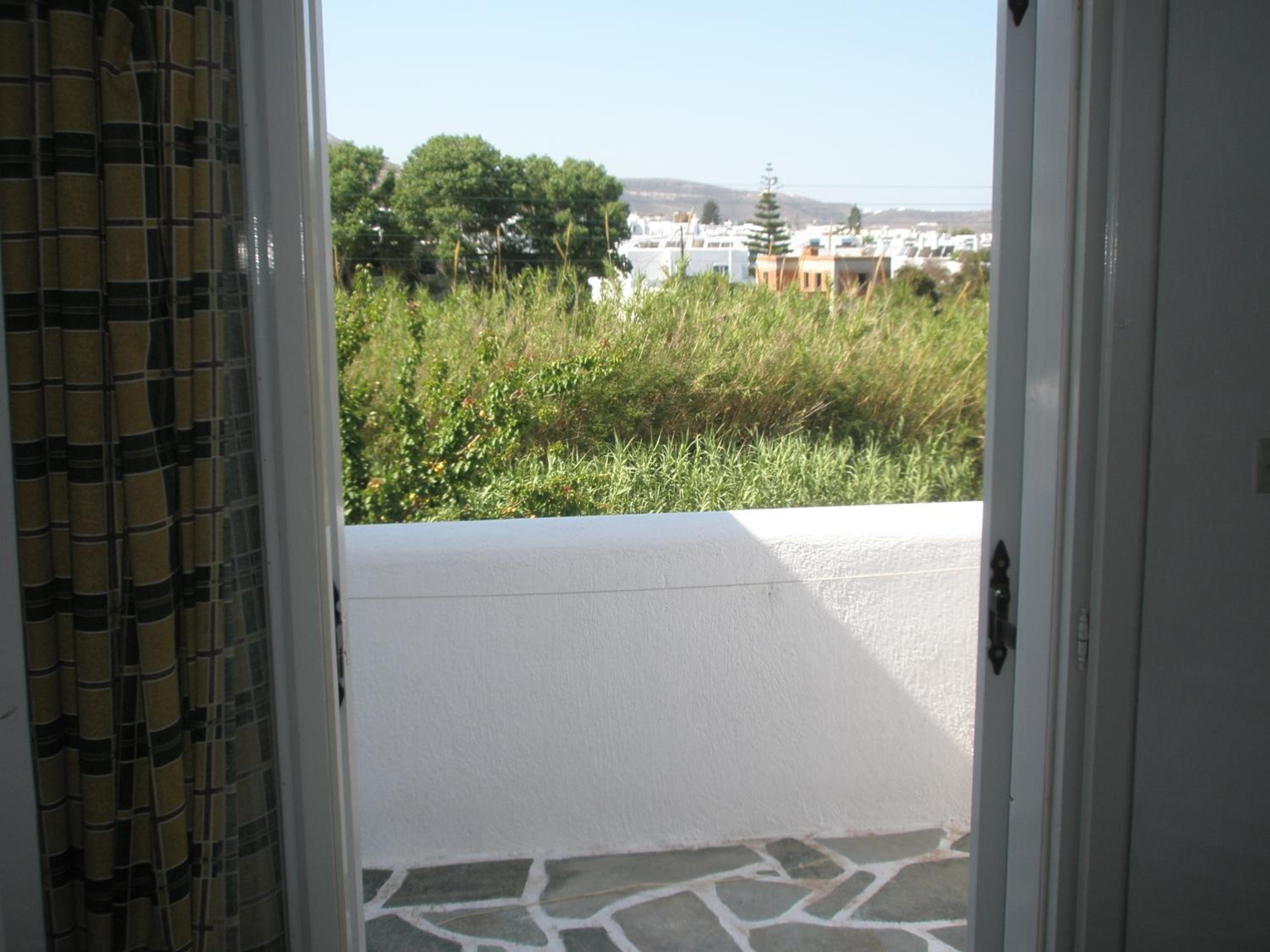 Ampeli Apartments