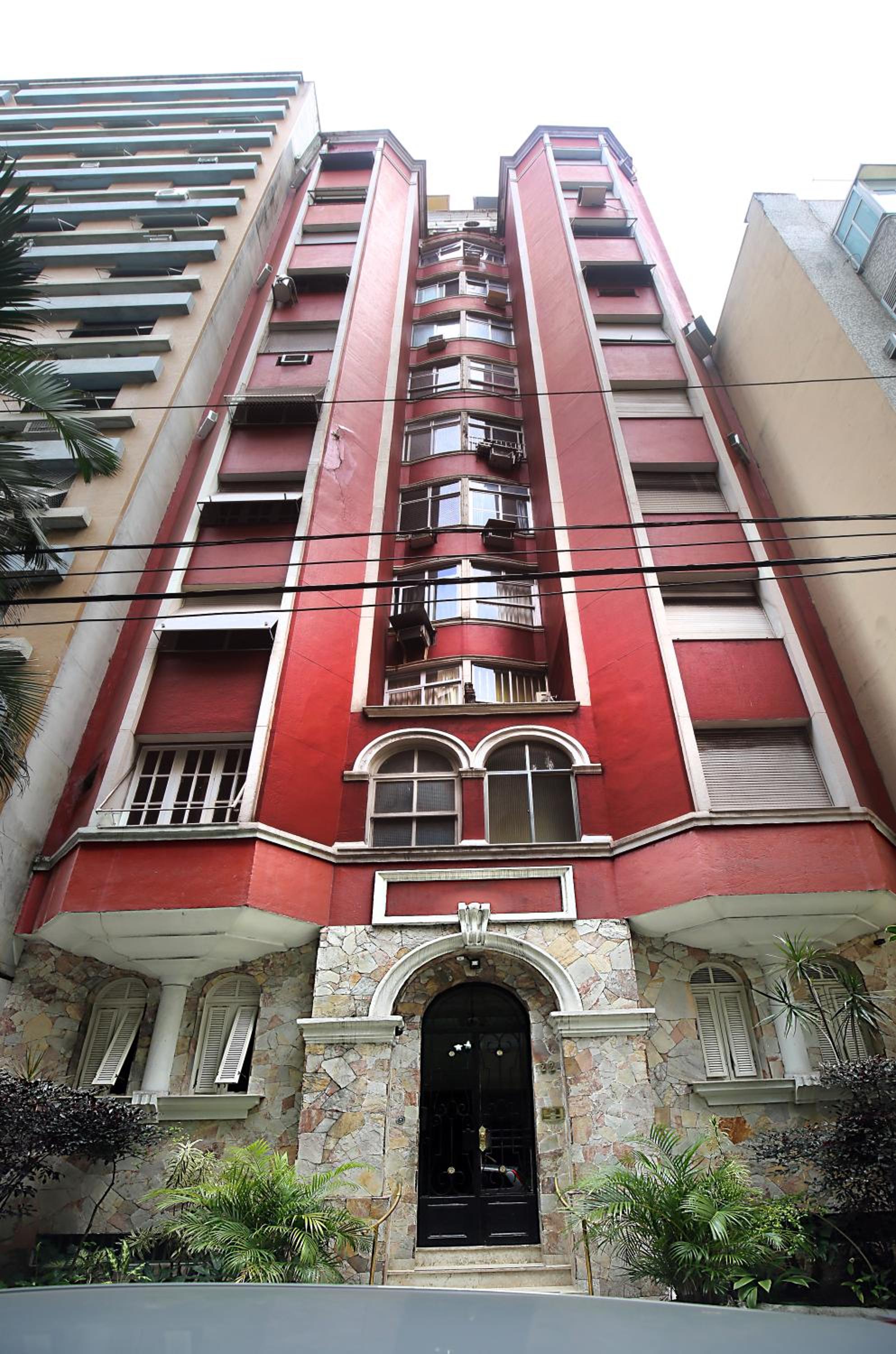 Lindo apartamento de 2 quartos ao lado da Praia de Copacabana!