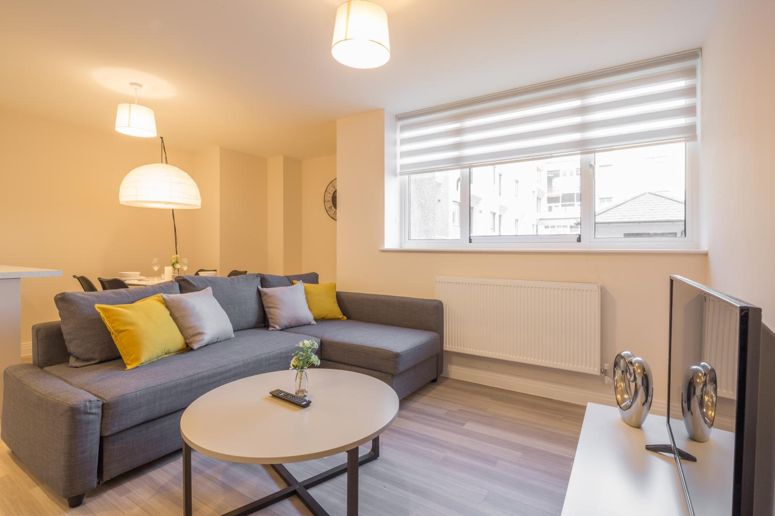 Skyline Serviced Apartments - Stevenage view 5