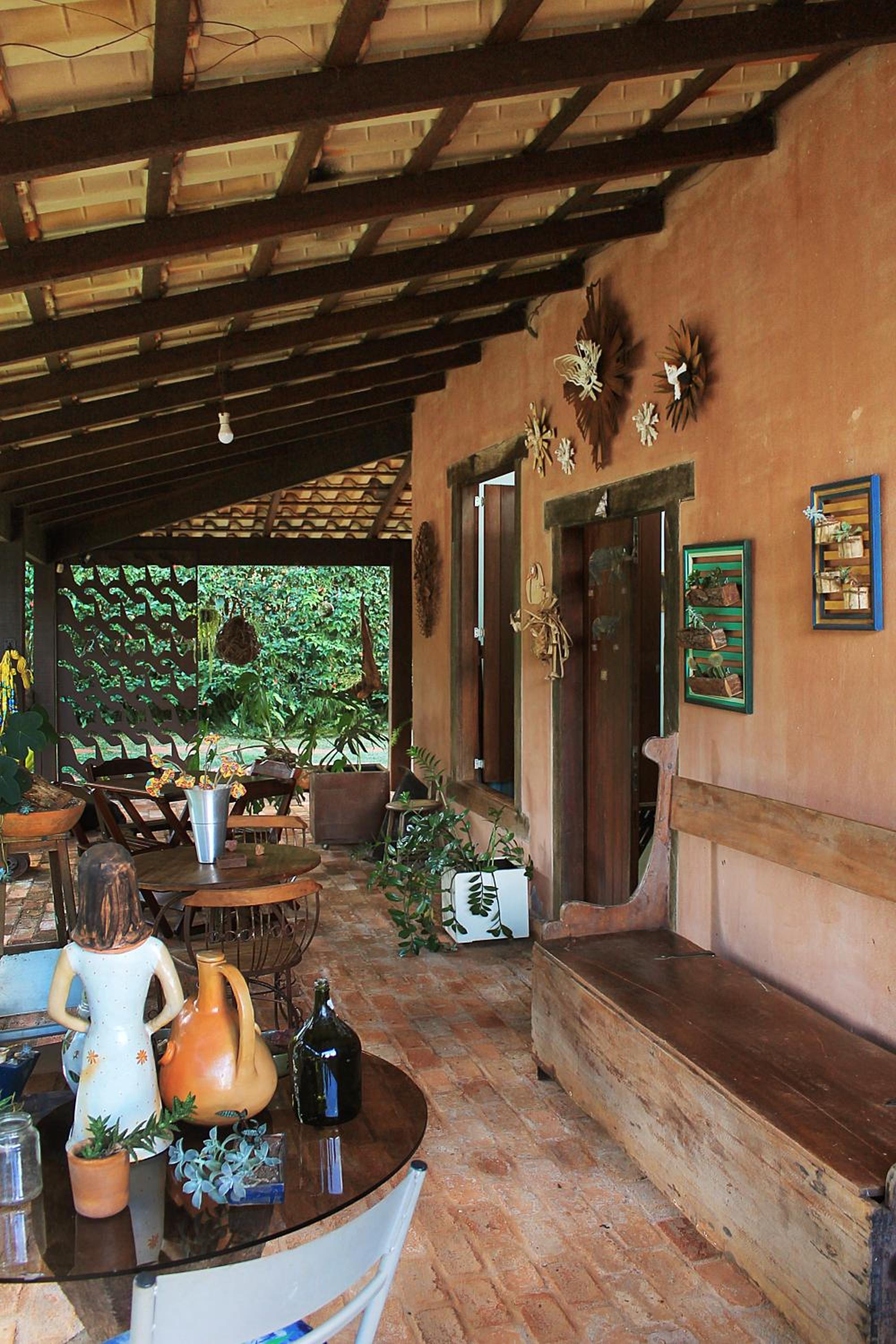 Tiô Isolda Artes & Hospedaria