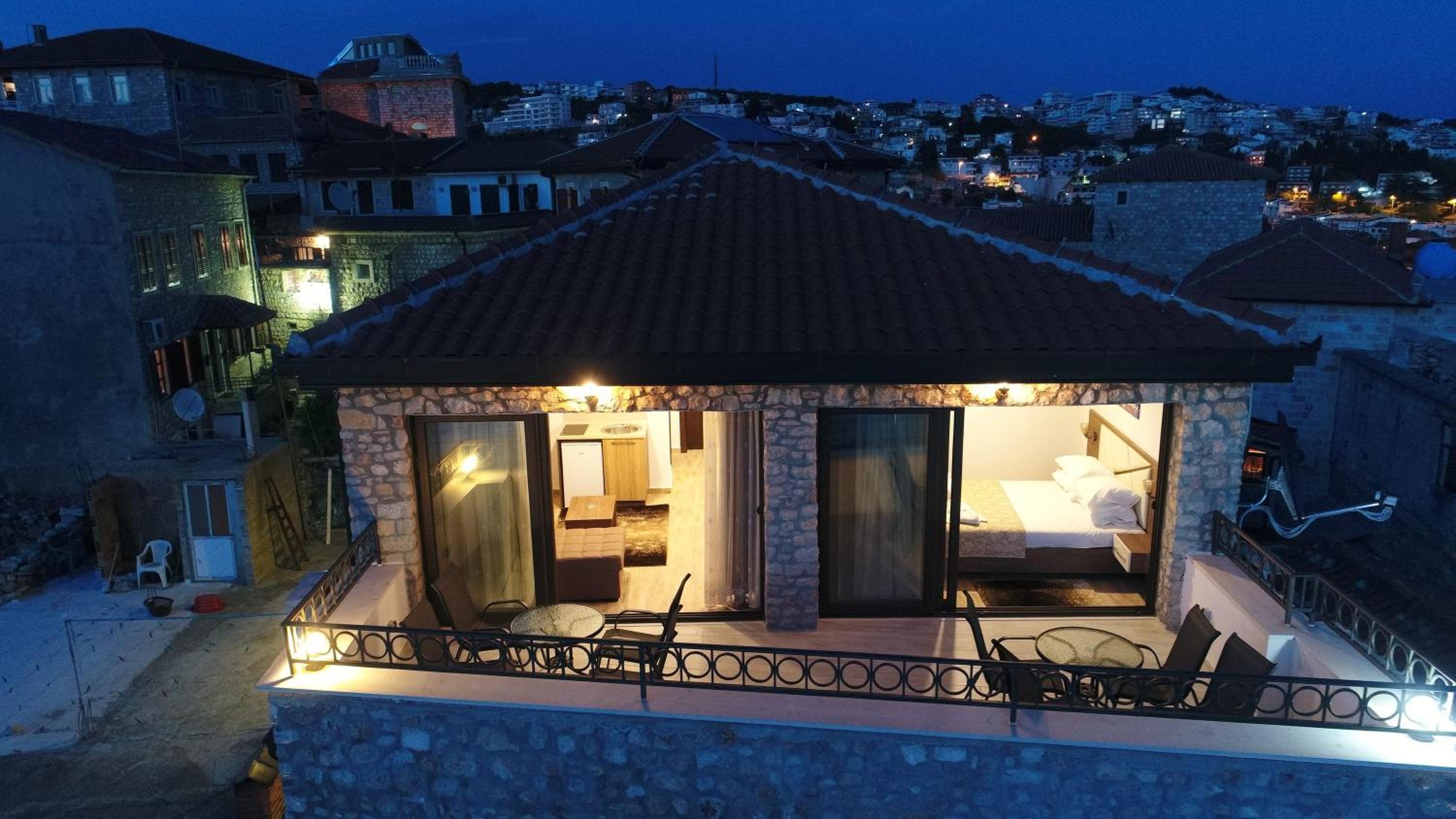 Apartments Timoni