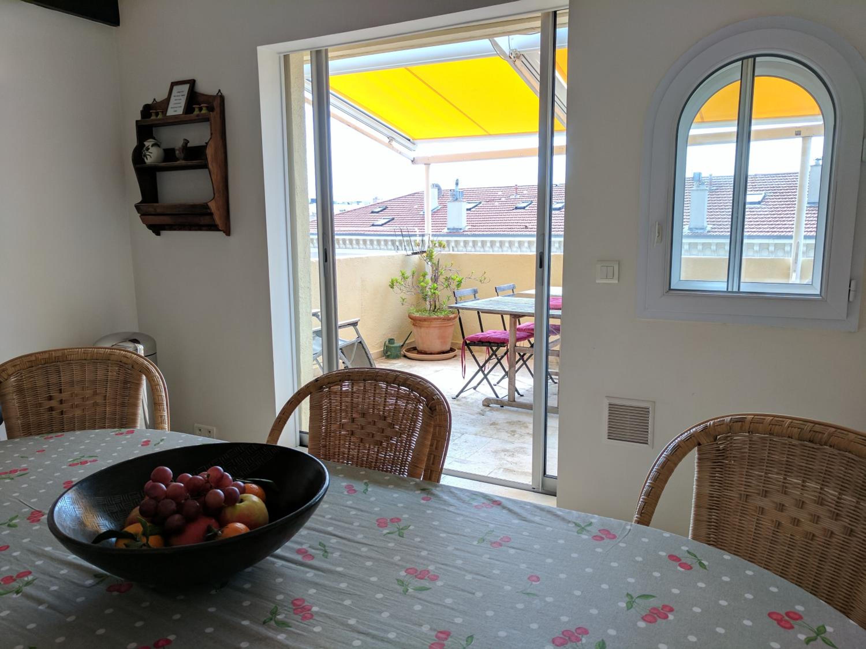 Citilet 4 Duplex, funky with large terrace view 5