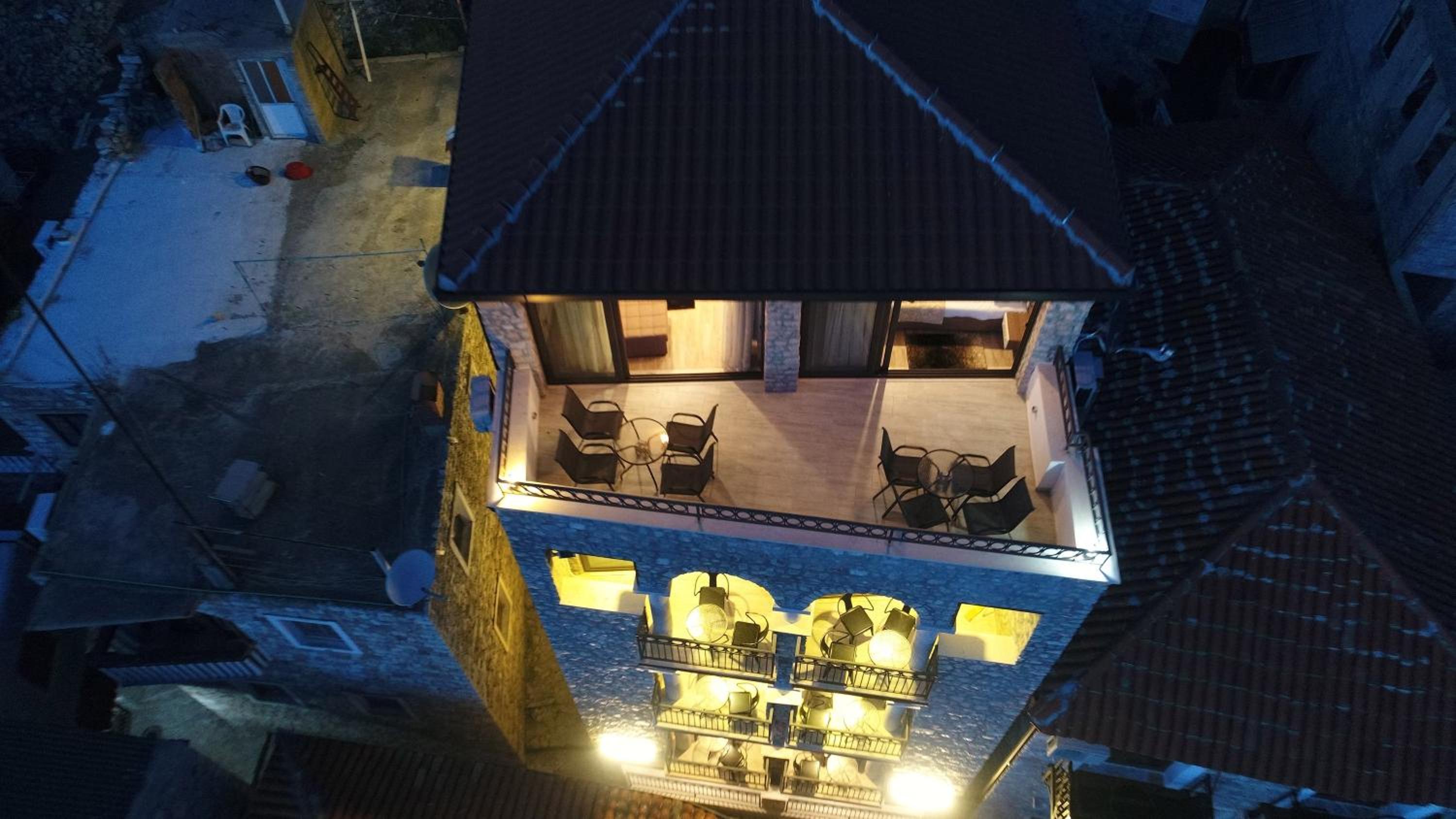 Apartments Timoni