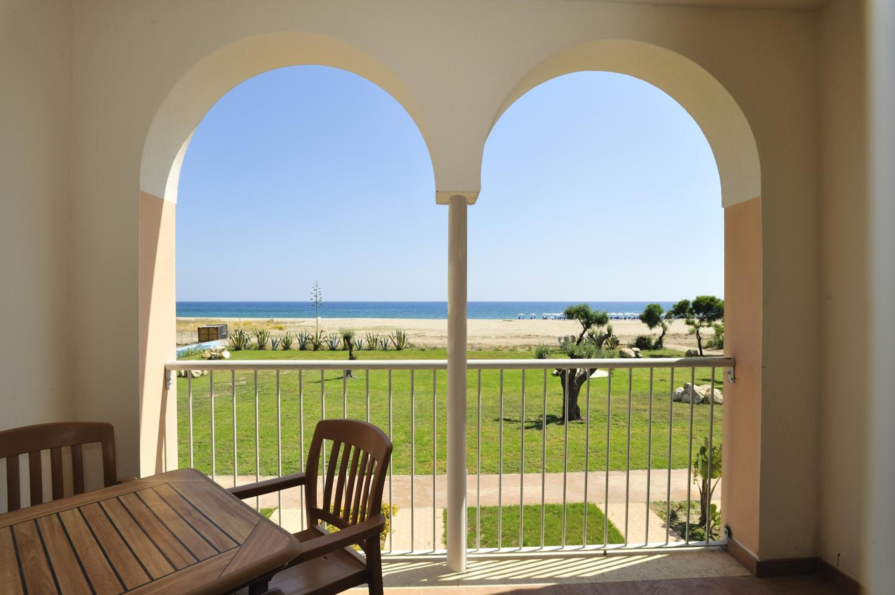 Santa Monica Resort