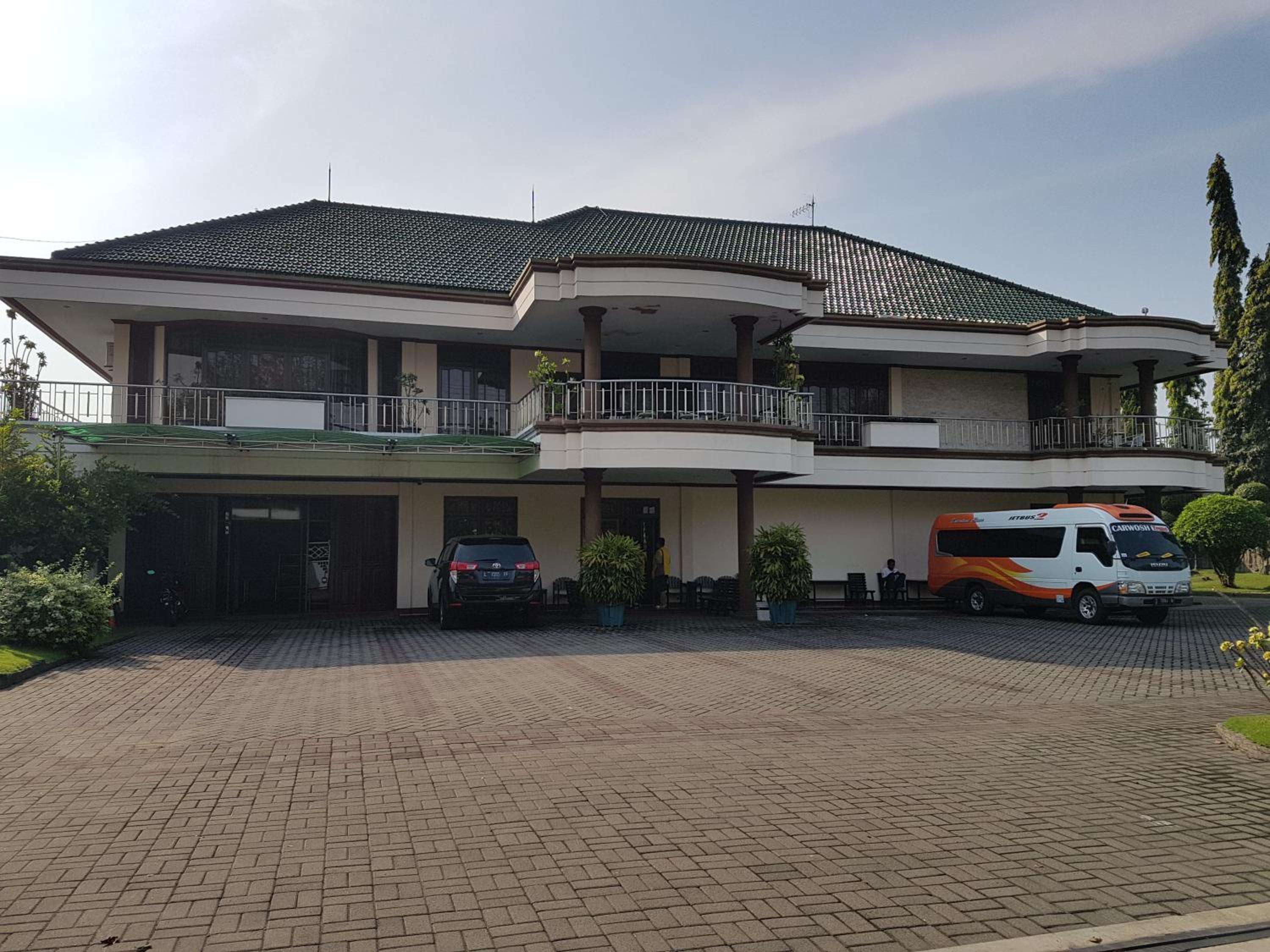 Cempaka Mas Hotel