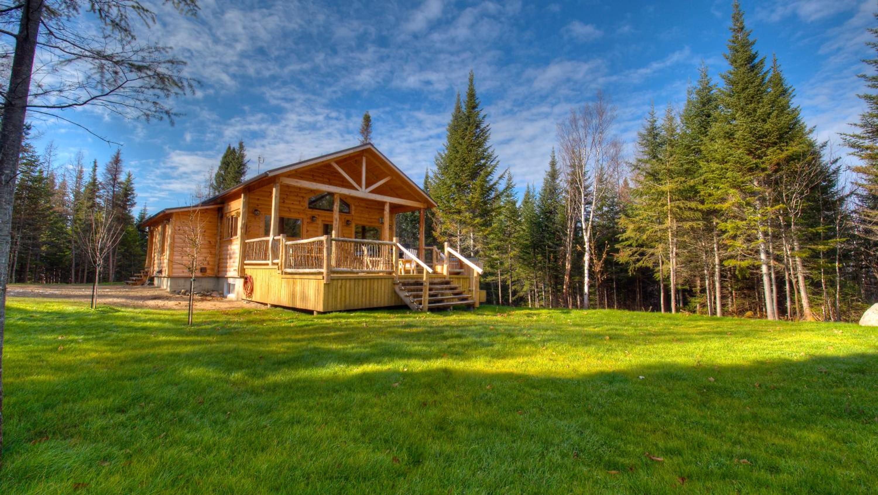 Le St Bernard - Les Chalets Spa Canada view 3