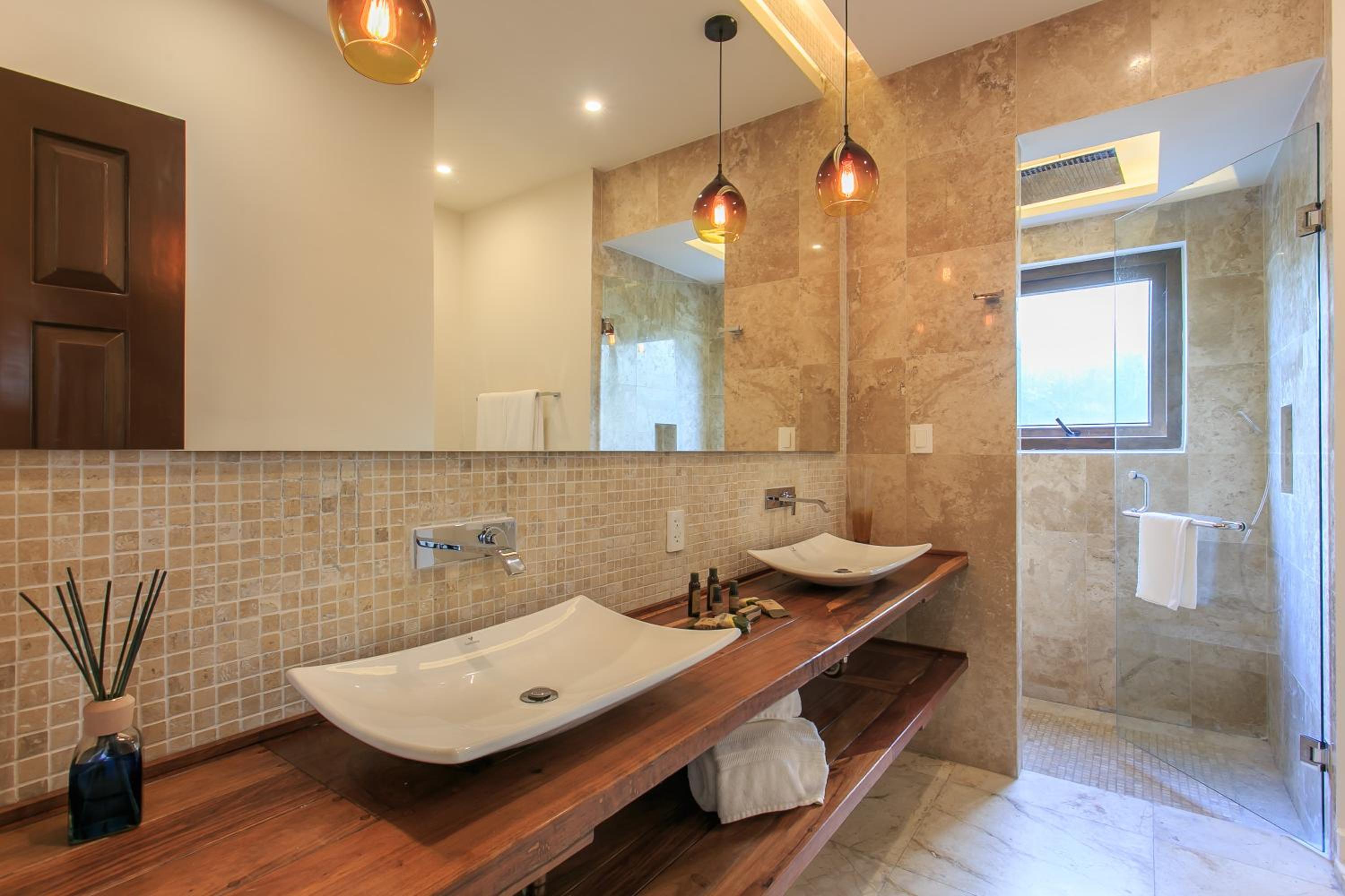Steps to Best Beach VILLA UNICA 6Bedroom view 2