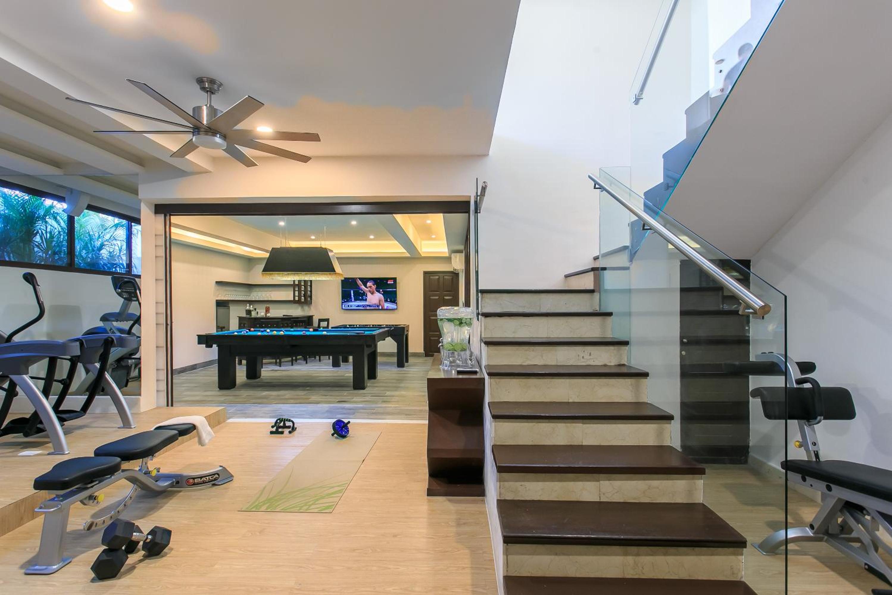 Steps to Best Beach VILLA UNICA 6Bedroom view 5
