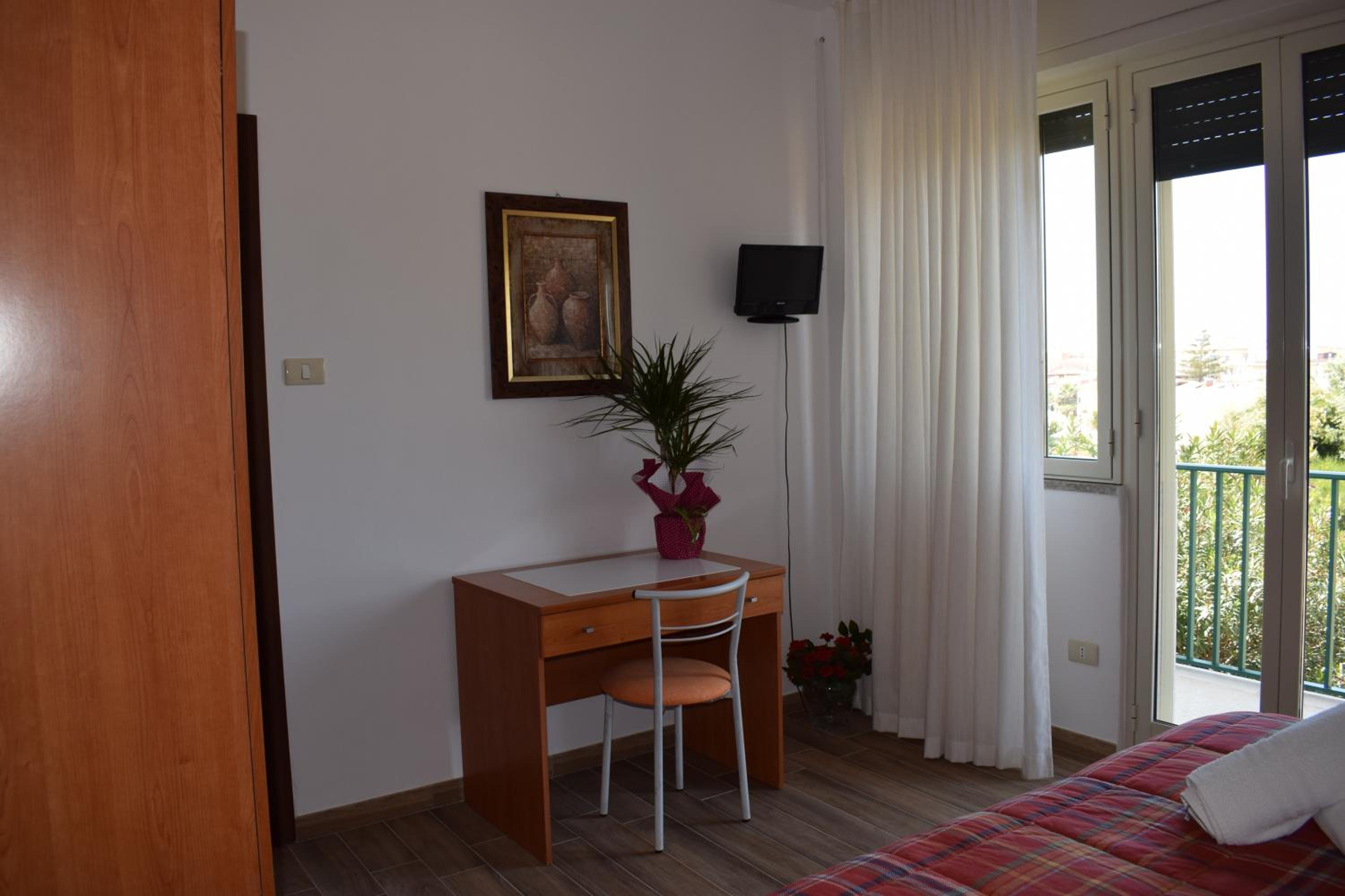 Photo 9