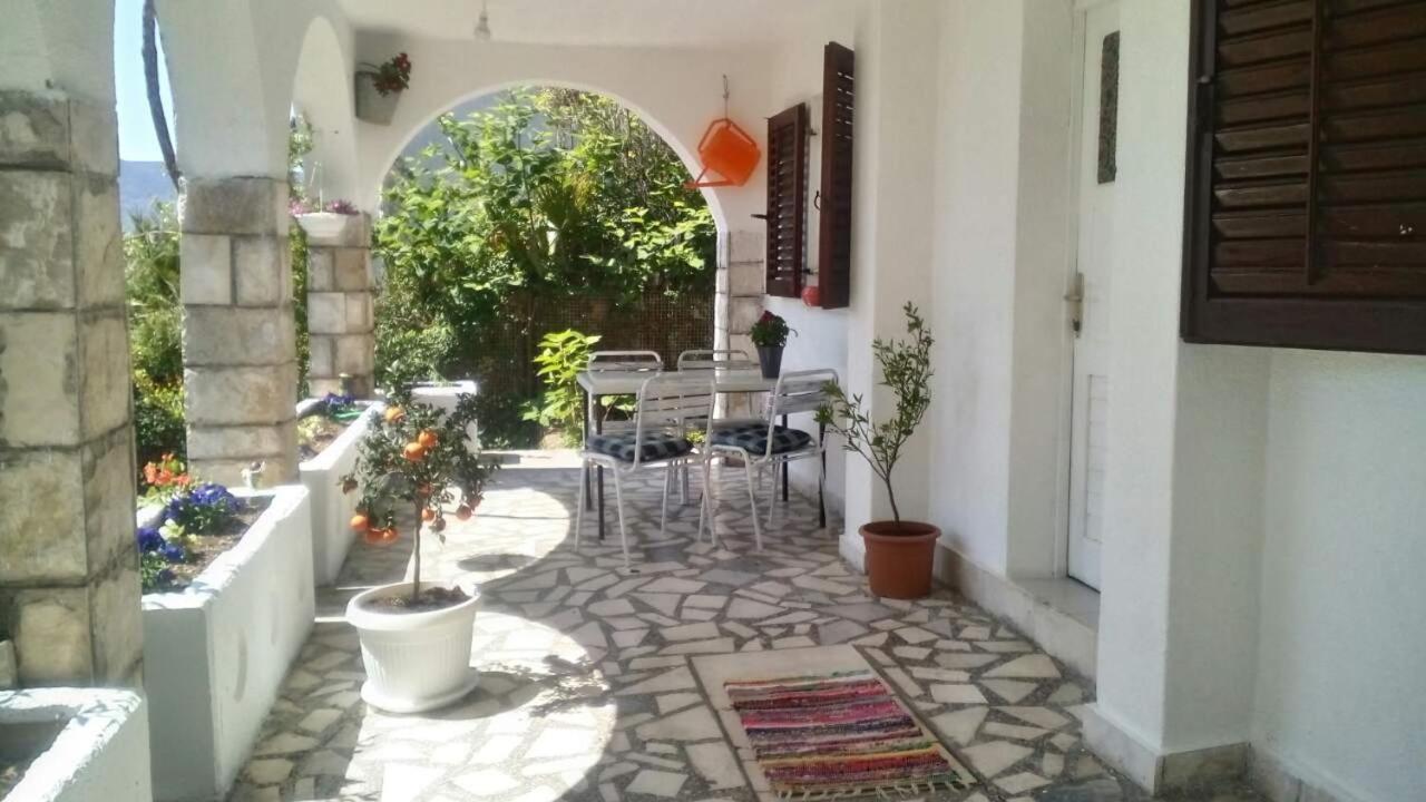 House Orange Apartments