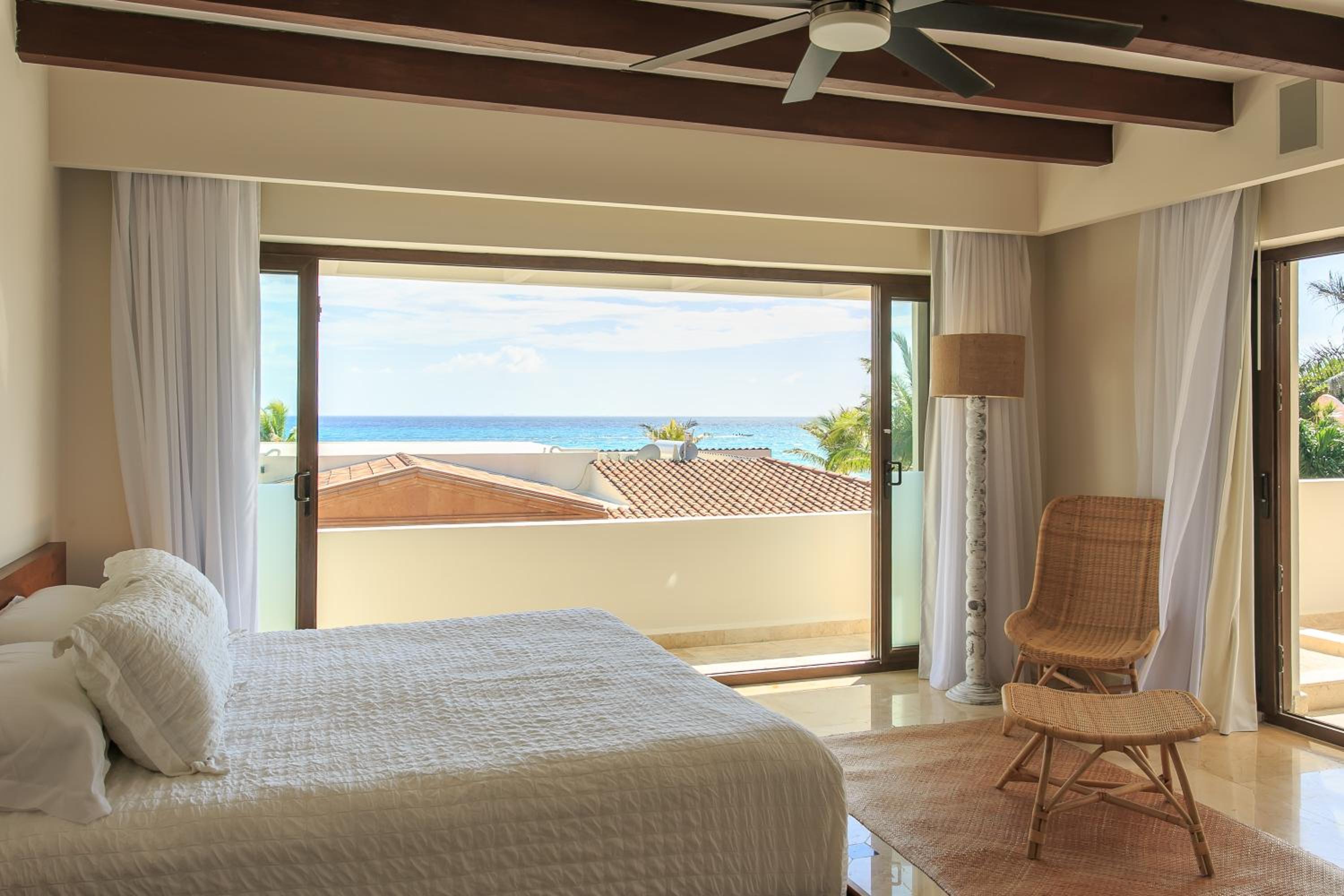 Steps to Best Beach VILLA UNICA 6Bedroom view 3