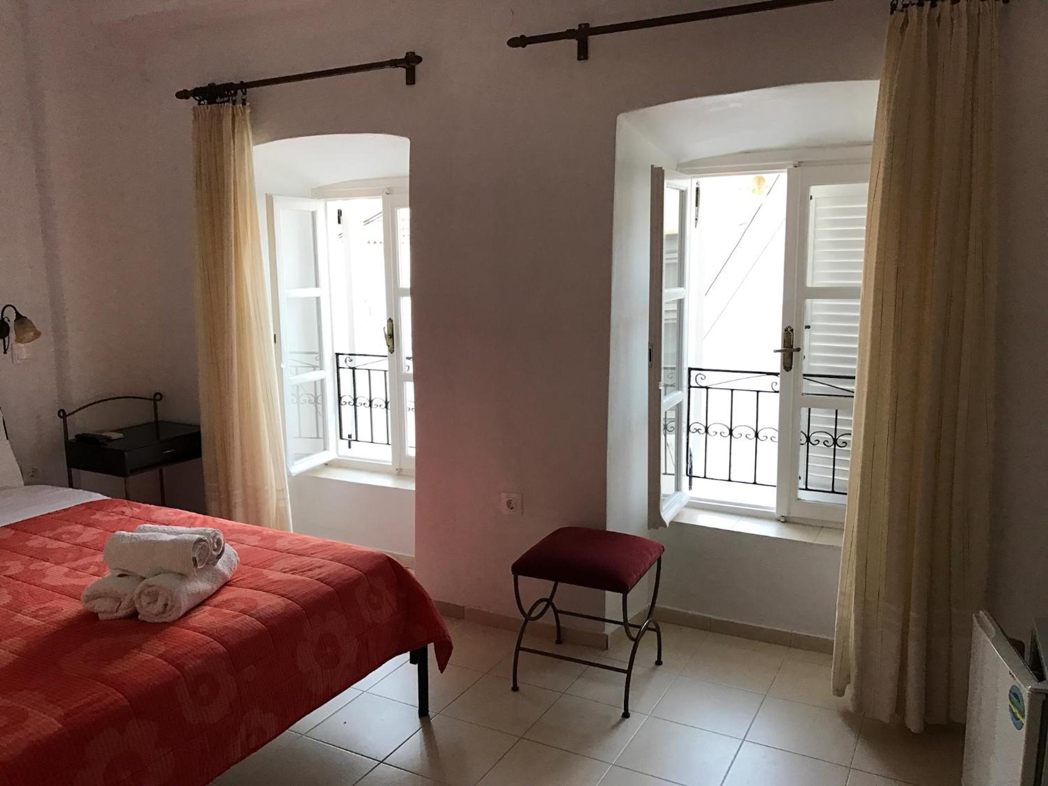 Pension Efie view 3