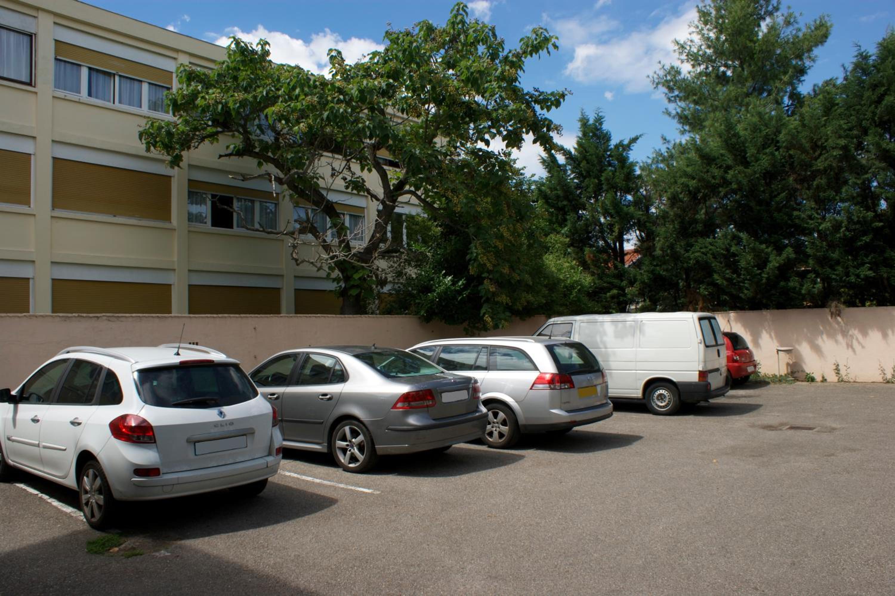 Bron Vacations - Hotel Le Lyon Bron - Property Image 1