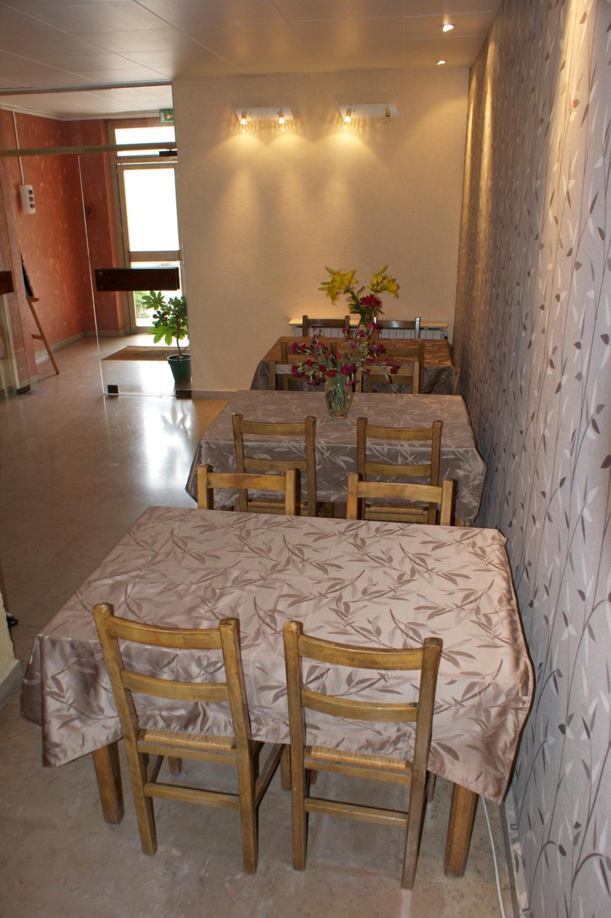 restaurant