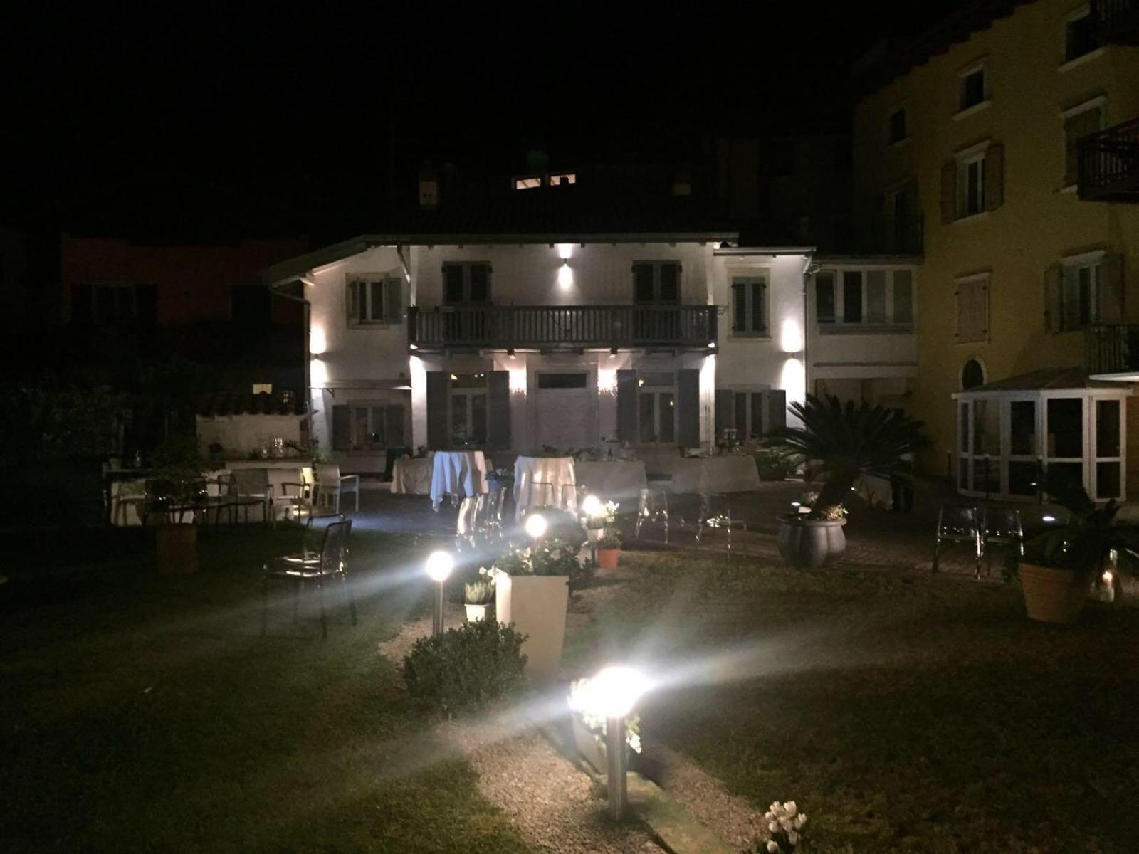 Photo 44