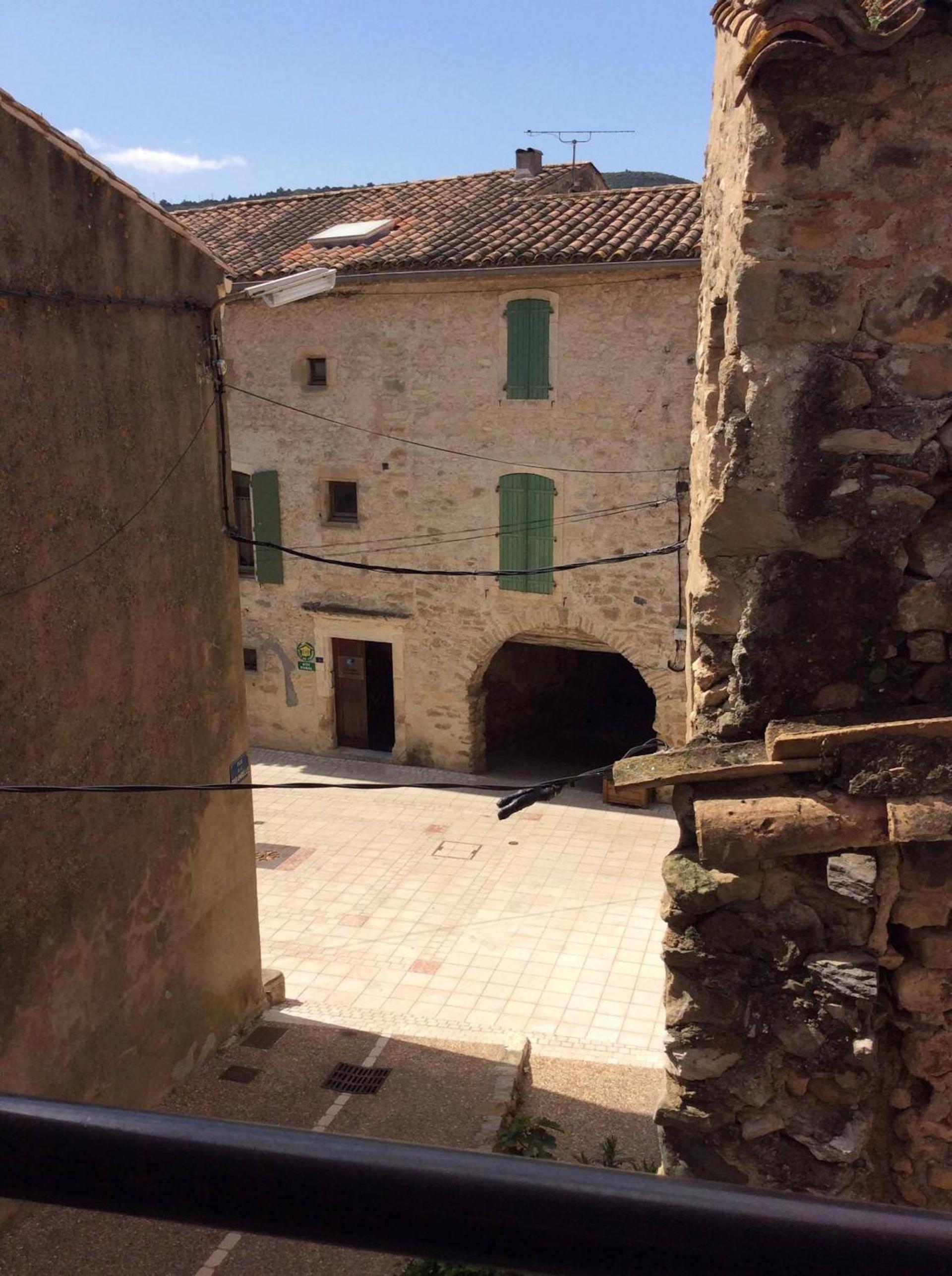 Photo 46