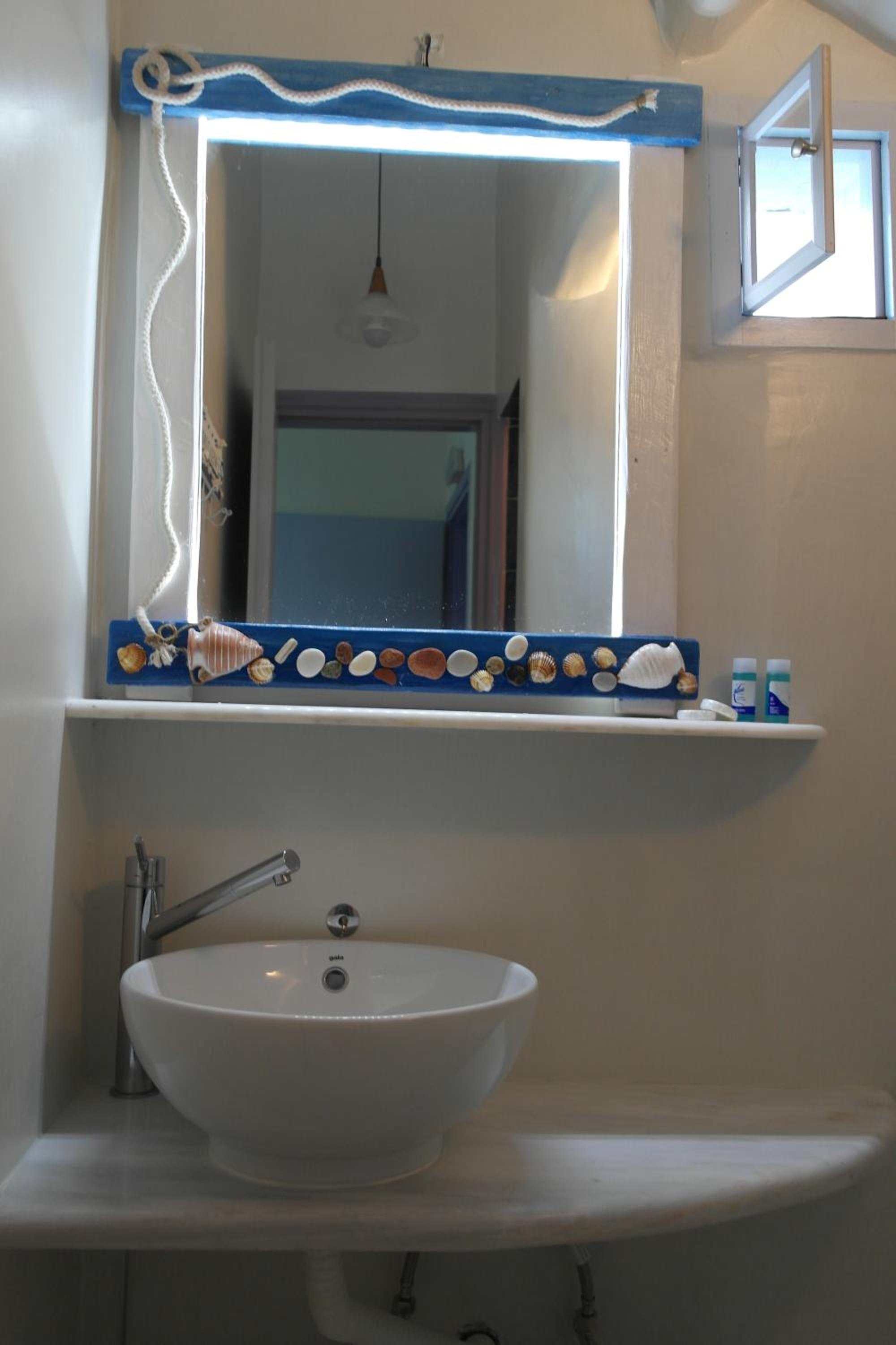 Noe Rooms